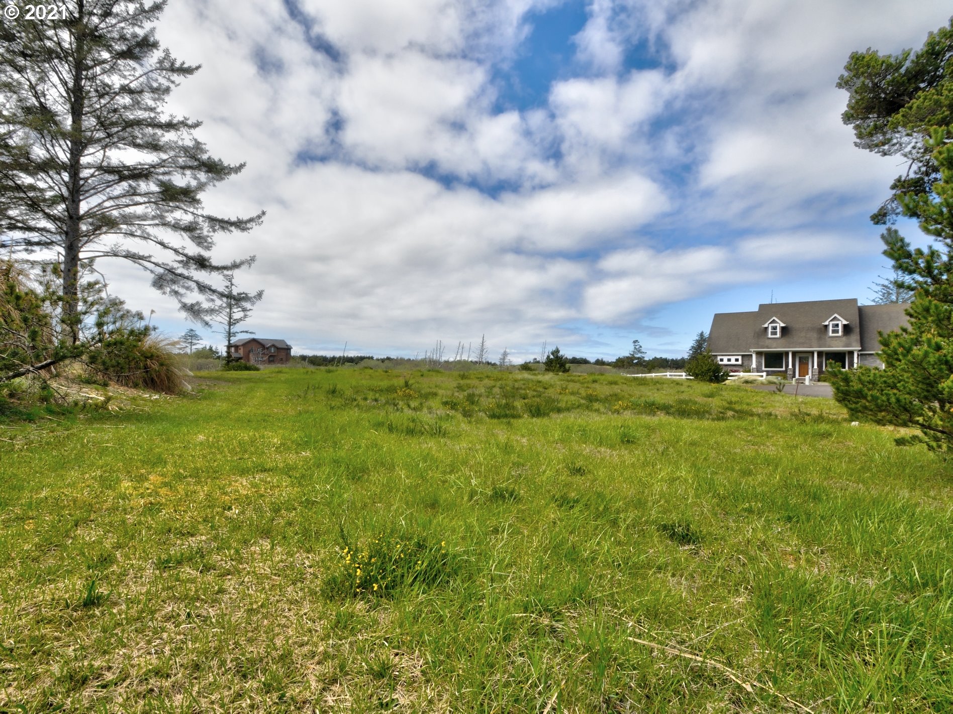 Kennedy Road, Unit 10 Warrenton, OR 97146 - Photo 5 of 11 Gallery Image 5