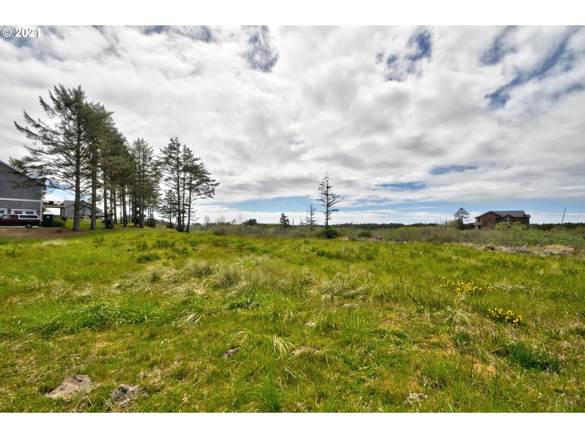 Kennedy Road, Unit 10 Warrenton, OR 97146 - Photo 8 of 11 Gallery Image 8