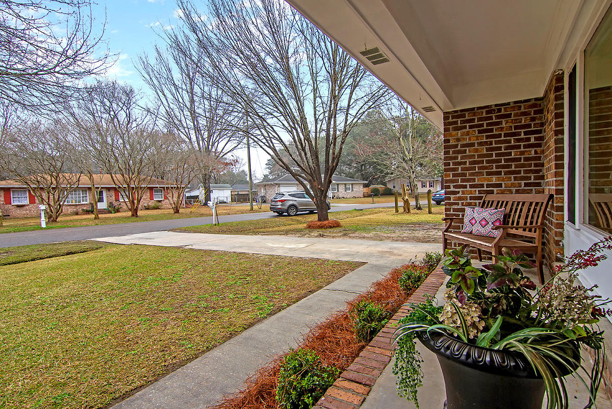 1691 Mepkin Road Charleston, SC 29407 - Photo 4 of 33 1691 Mepkin Road Charleston SC 29407