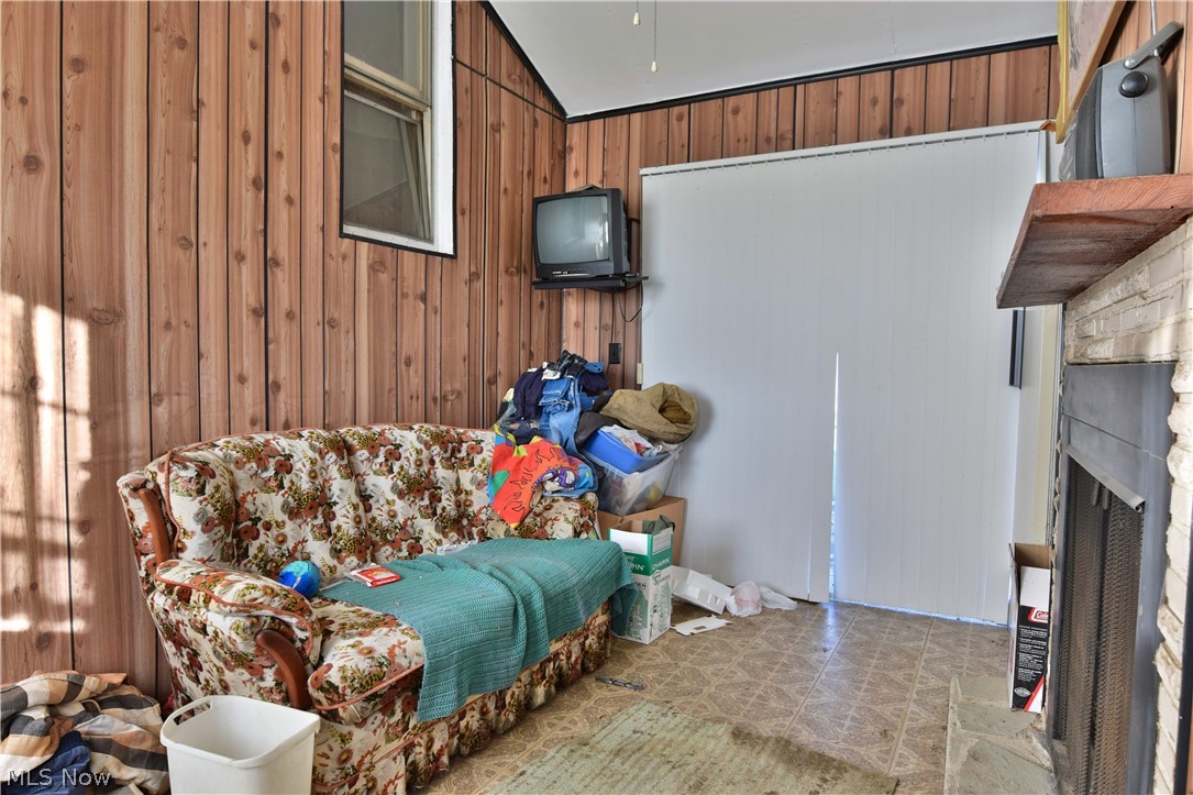 7272 Ridge Road Cortland, OH 44410 - Photo 7 of 35 Gallery Image 7