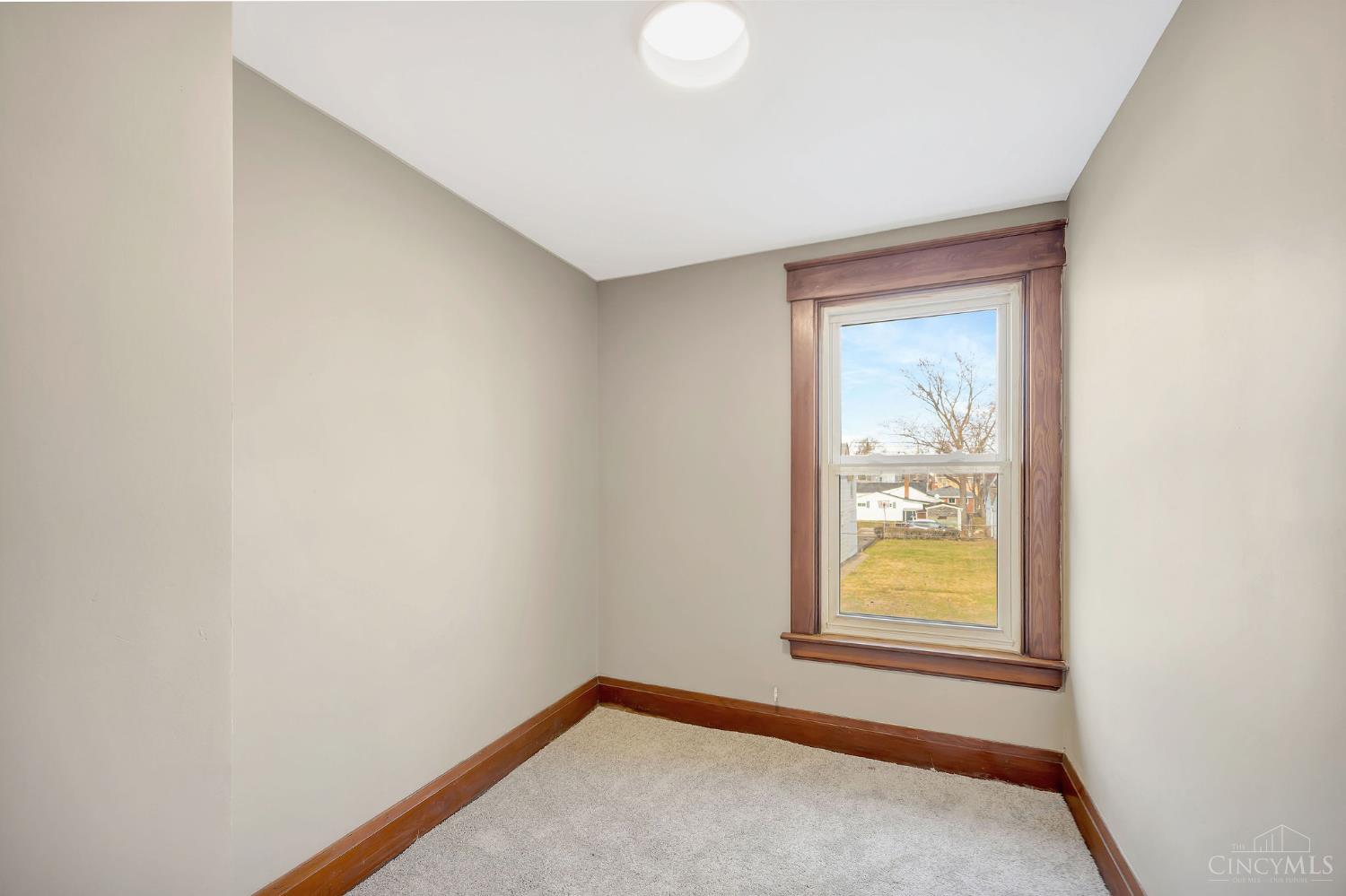 129 Pike Street Reading, OH 45215 - Photo 25 of 44