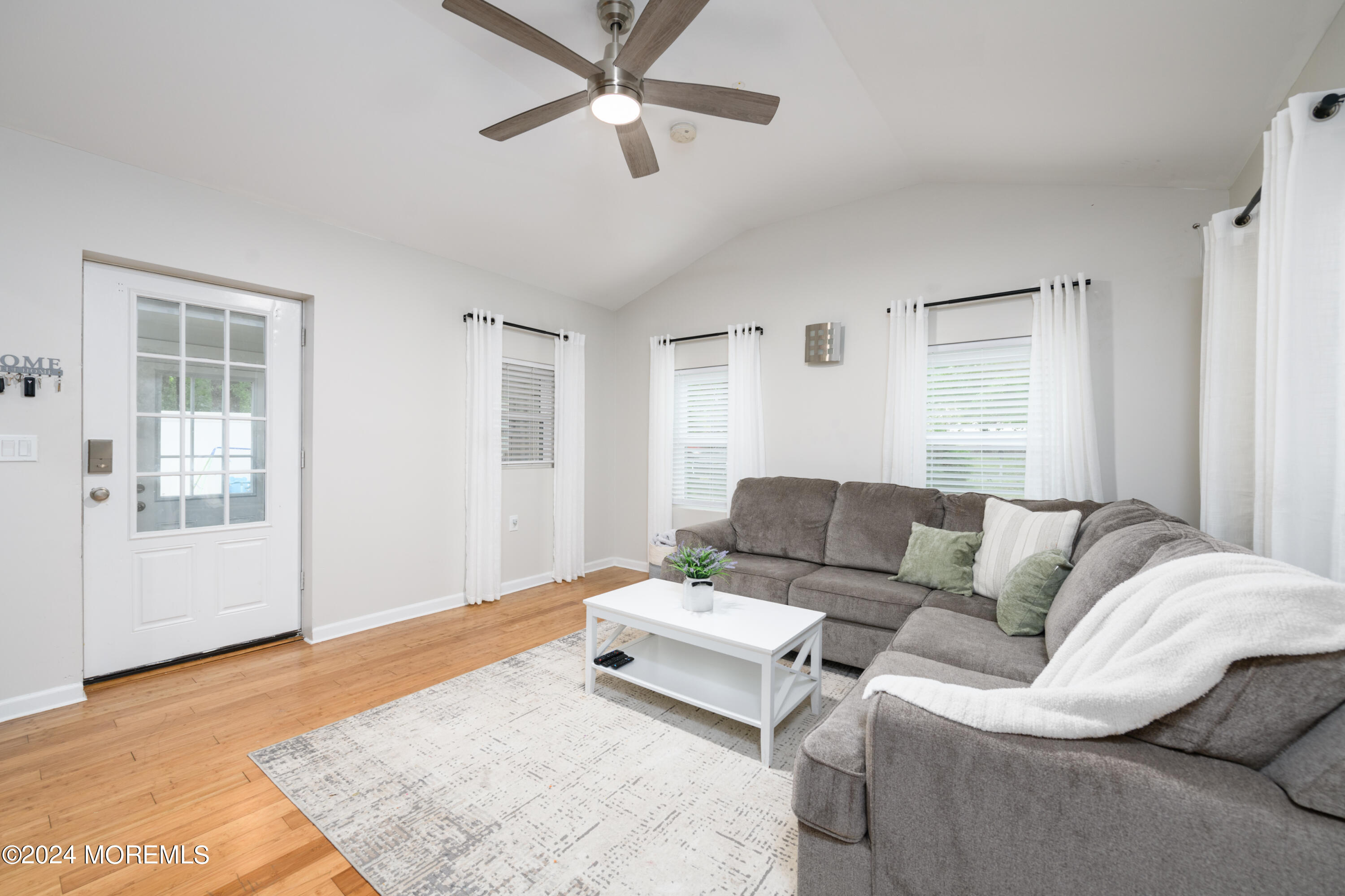 244 Amboy Road Keyport, NJ 07735 - Photo 4 of 20 BAP_1334-Edit
