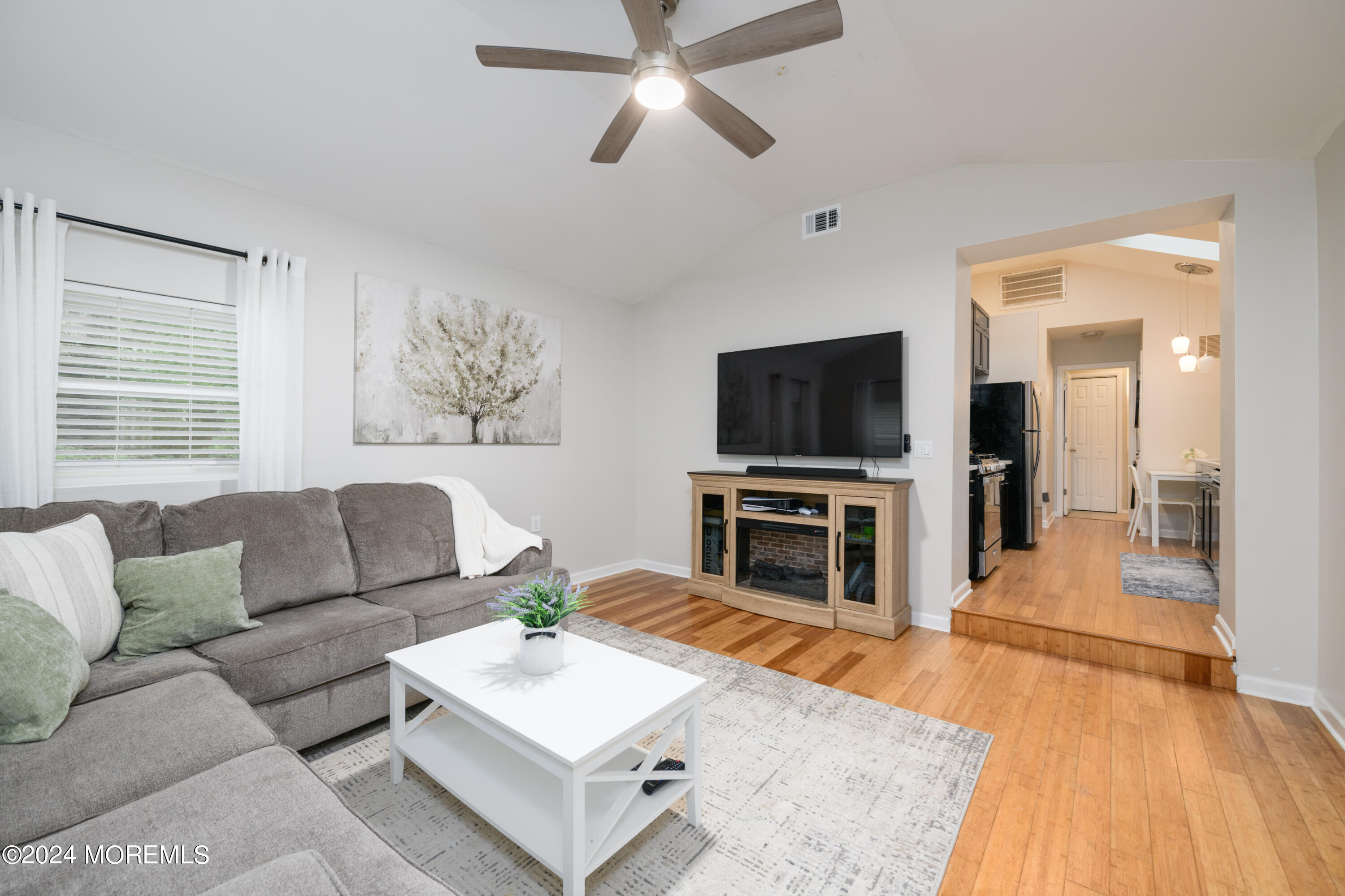 244 Amboy Road Keyport, NJ 07735 - Photo 5 of 20 BAP_1337-Edit