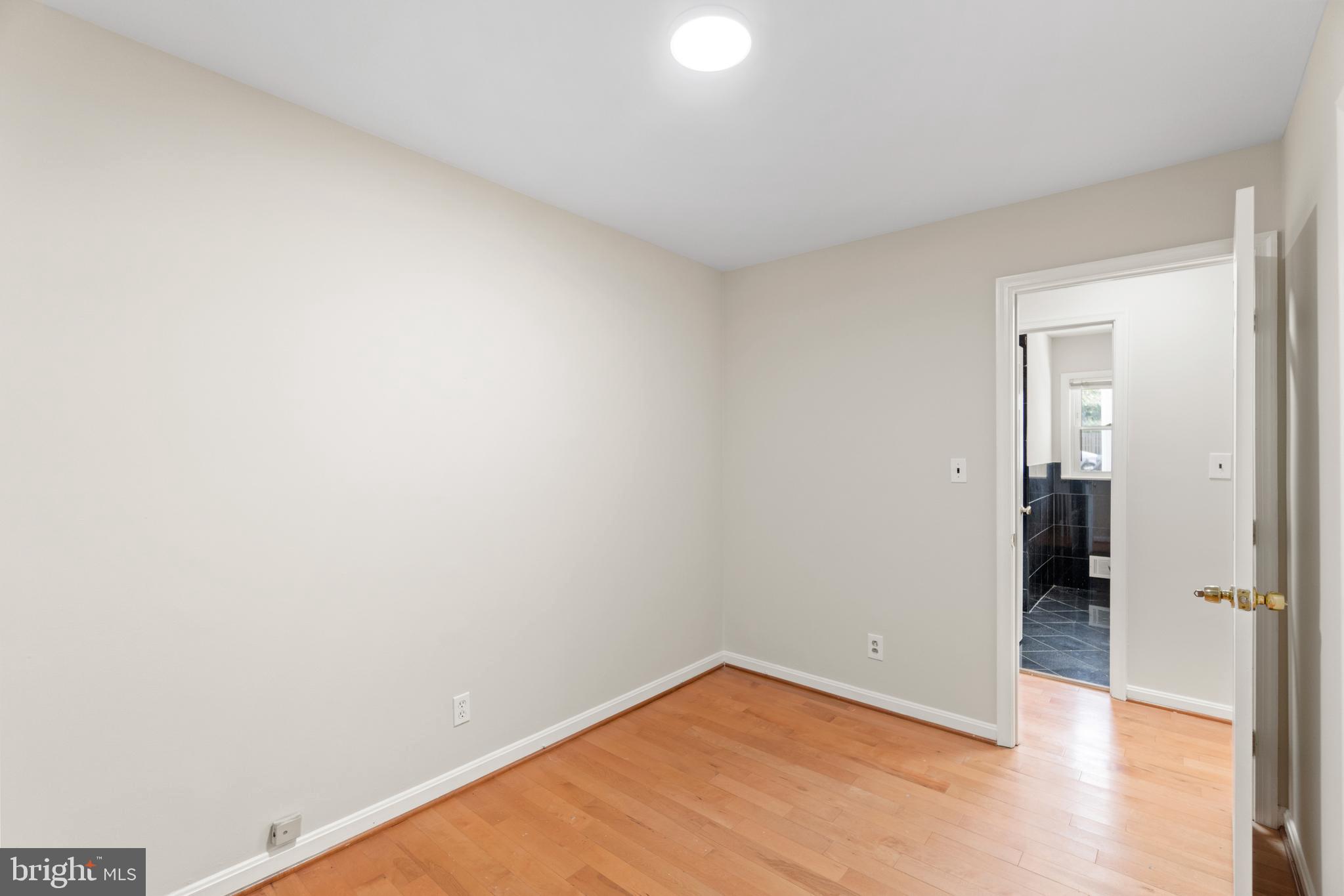 1401 Wheaton Lane Silver Spring, MD 20902 - Photo 14 of 51 Gallery Image 14