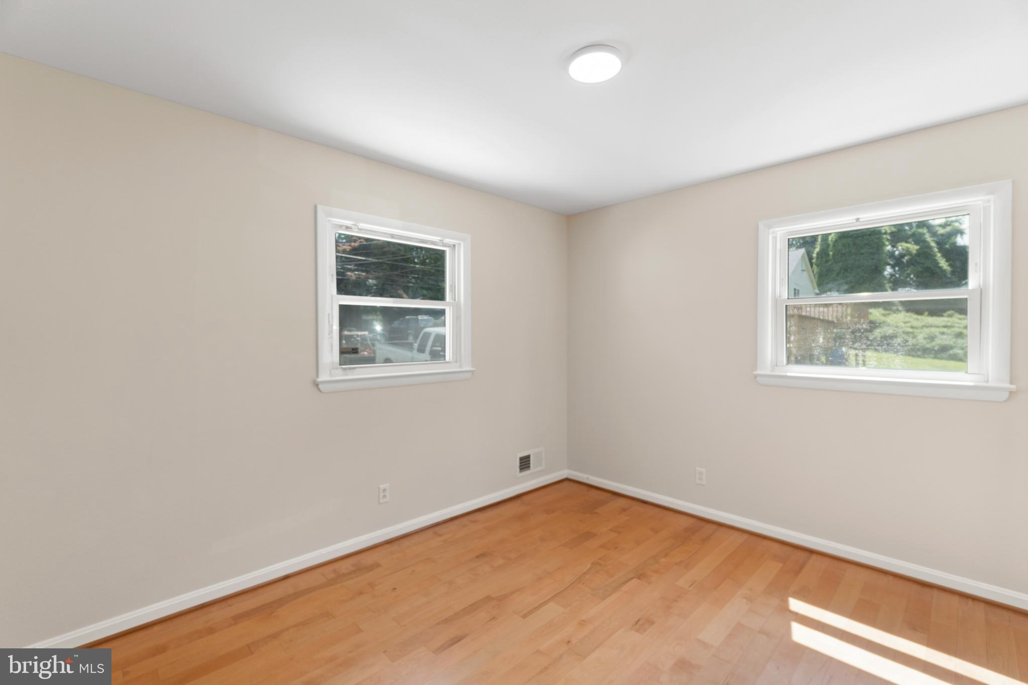 1401 Wheaton Lane Silver Spring, MD 20902 - Photo 15 of 51 Gallery Image 15
