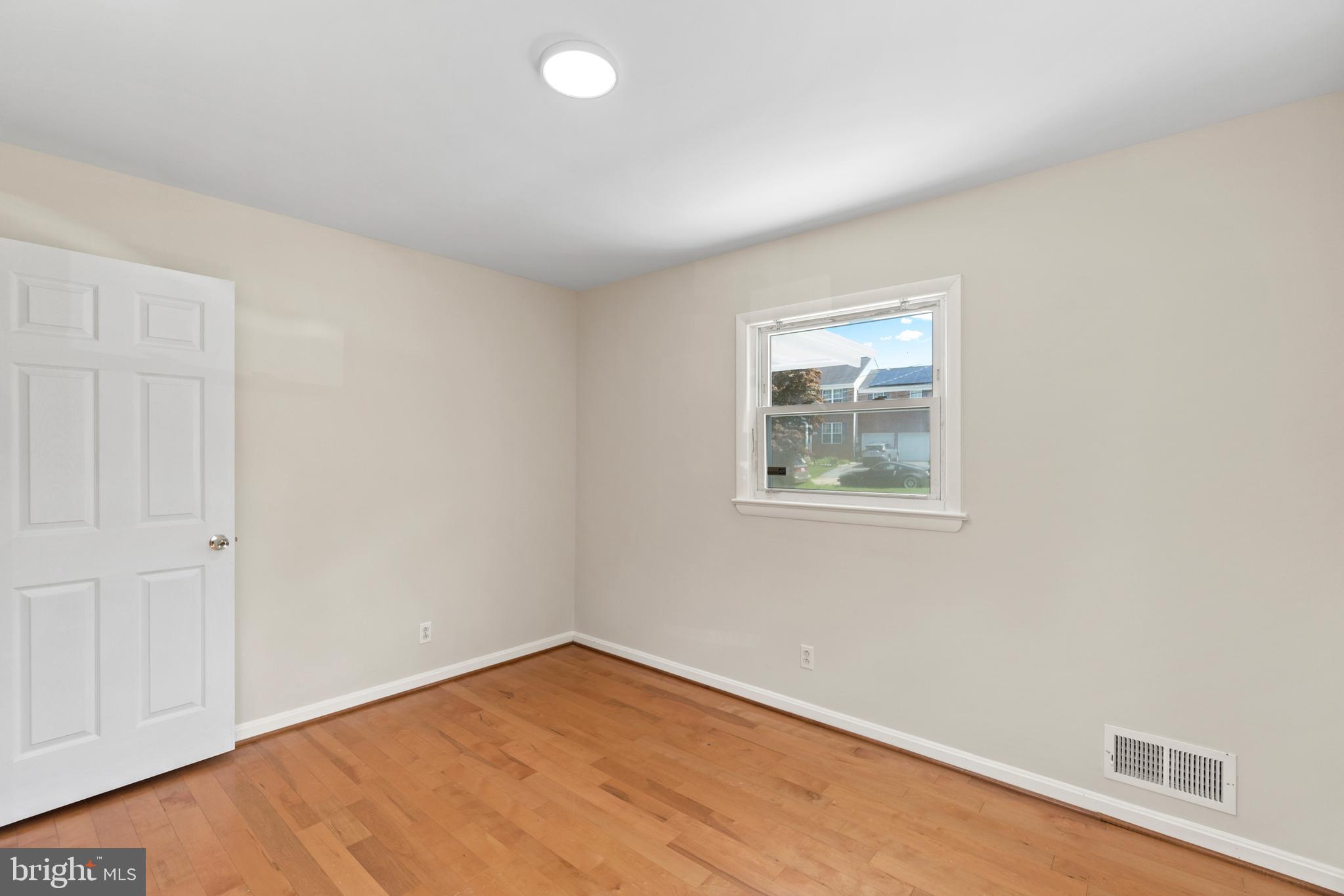 1401 Wheaton Lane Silver Spring, MD 20902 - Photo 17 of 51 Gallery Image 17