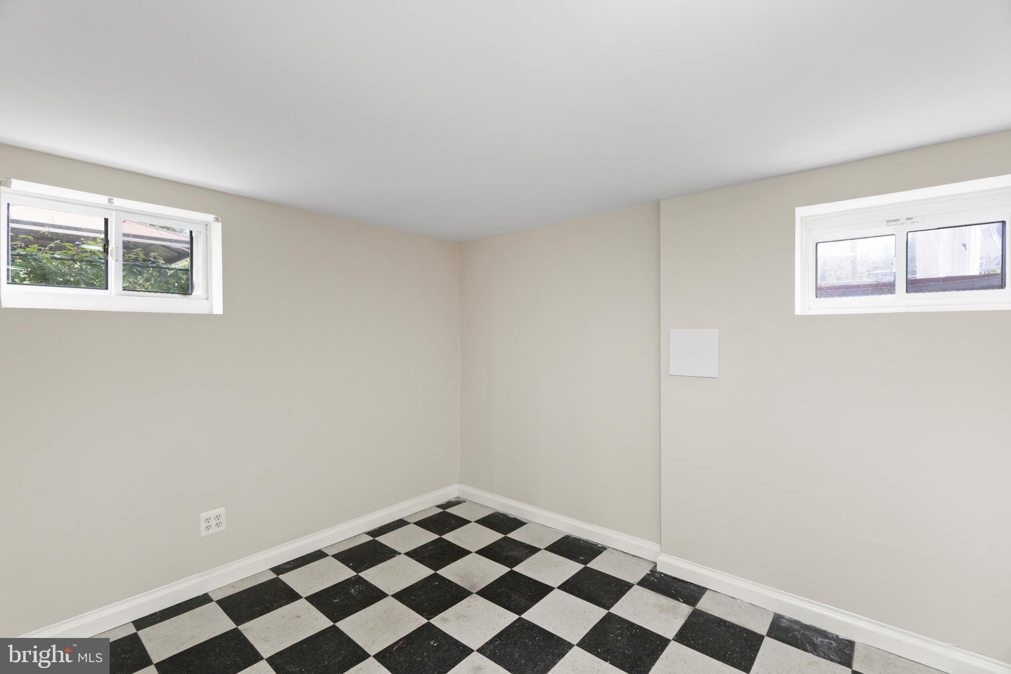 1401 Wheaton Lane Silver Spring, MD 20902 - Photo 27 of 51 Gallery Image 27