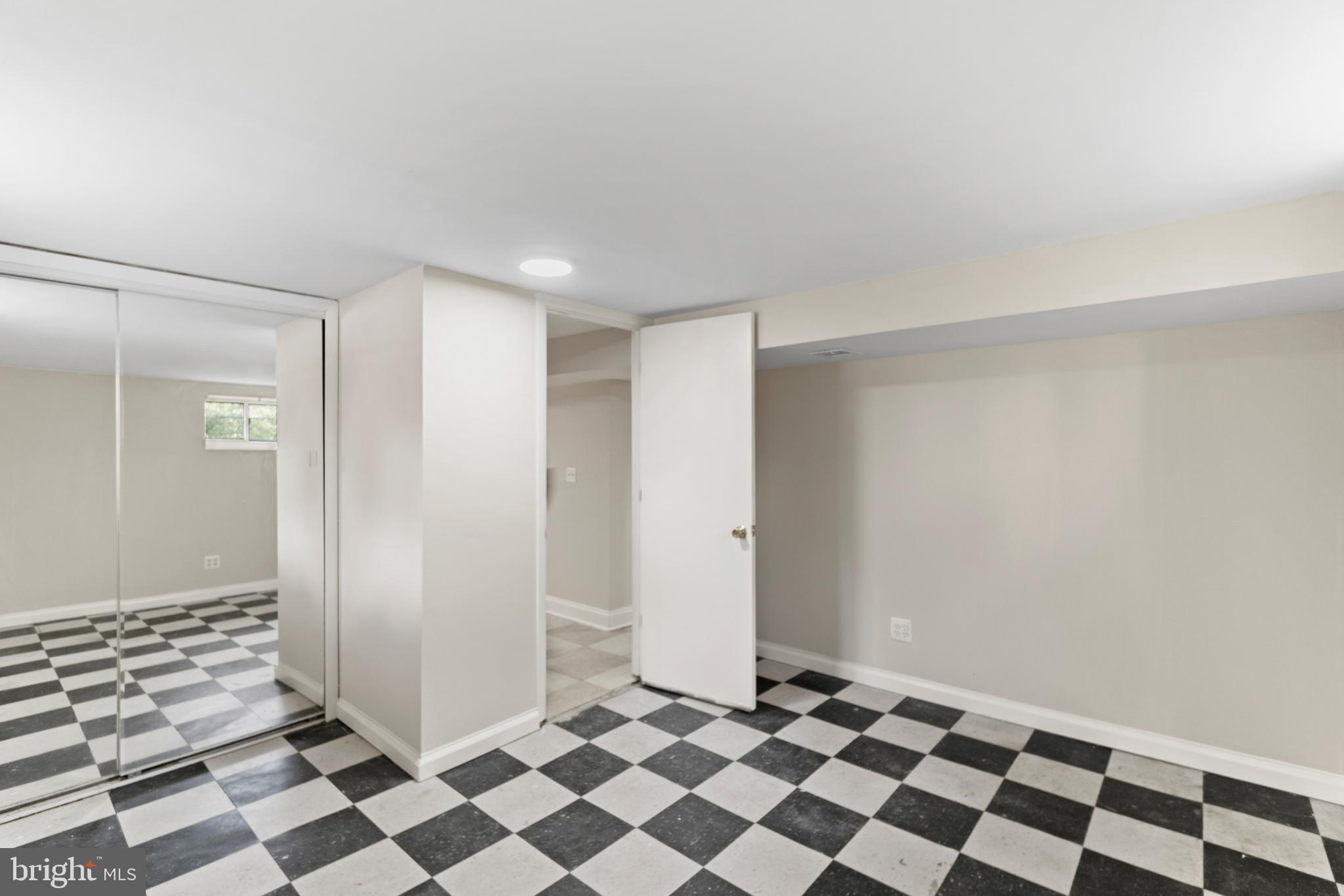 1401 Wheaton Lane Silver Spring, MD 20902 - Photo 28 of 51 Gallery Image 28