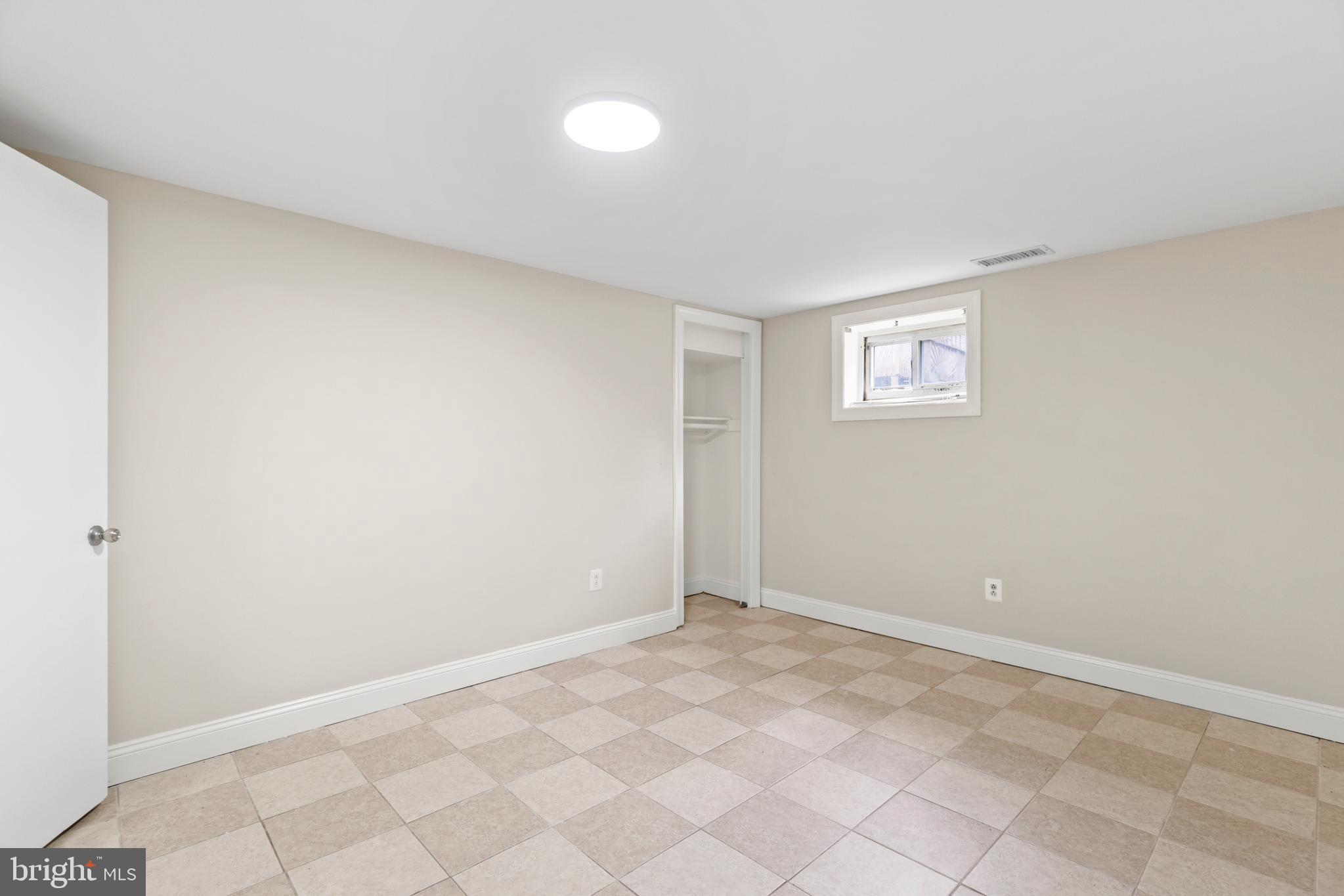 1401 Wheaton Lane Silver Spring, MD 20902 - Photo 35 of 51 Gallery Image 35