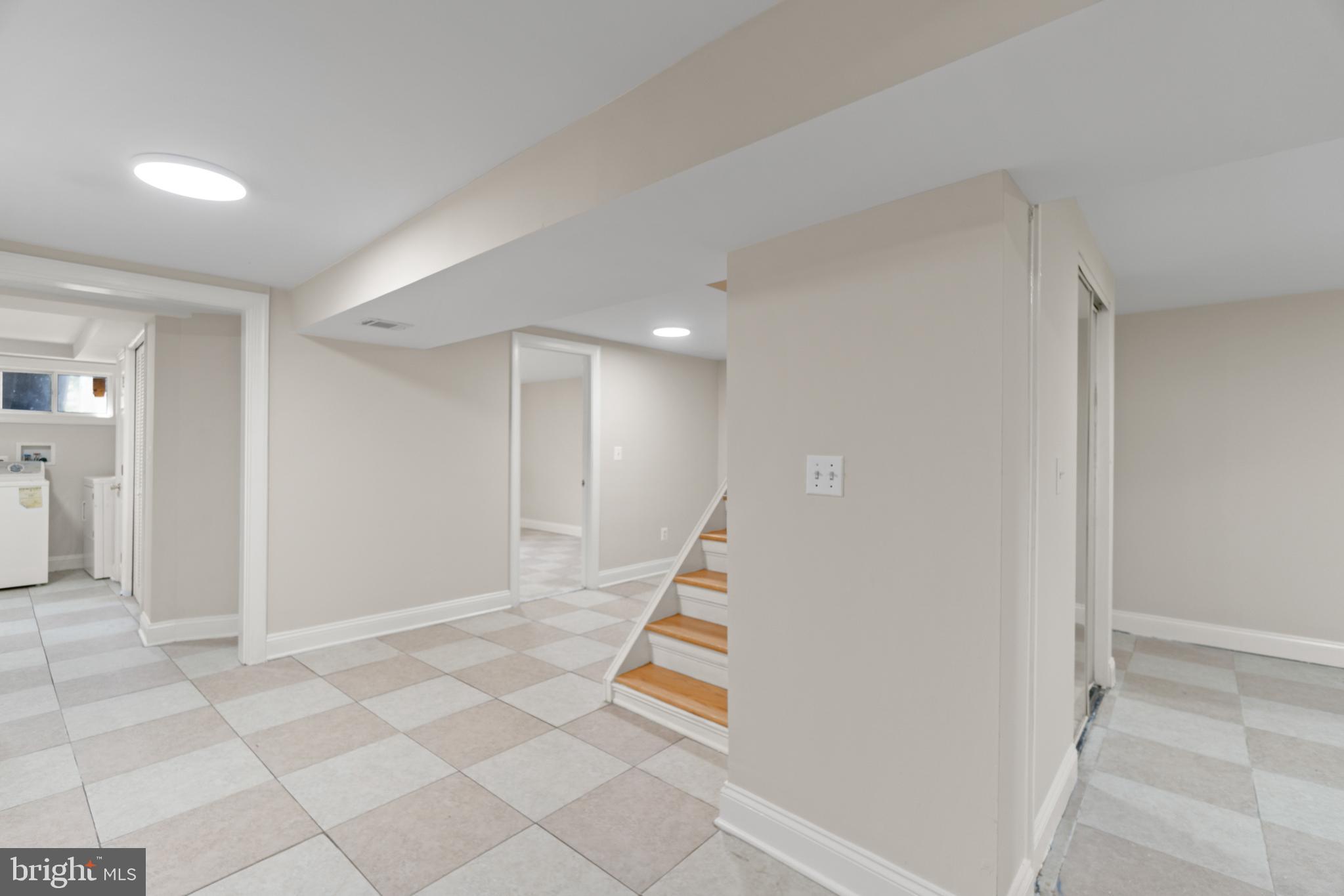 1401 Wheaton Lane Silver Spring, MD 20902 - Photo 40 of 51 Gallery Image 40