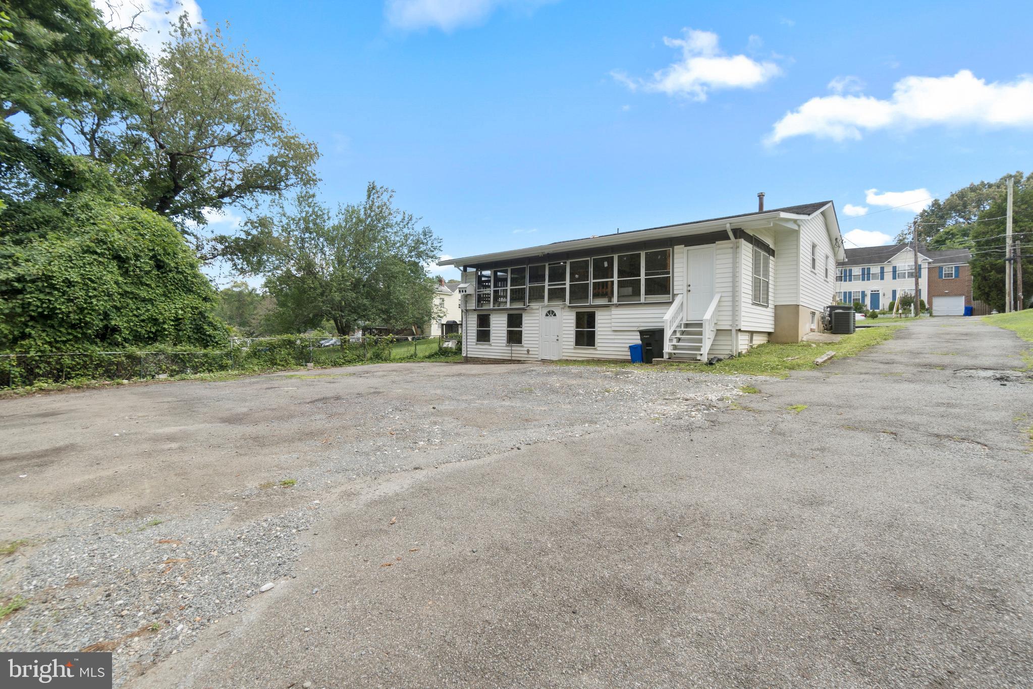 1401 Wheaton Lane Silver Spring, MD 20902 - Photo 45 of 51 Gallery Image 45