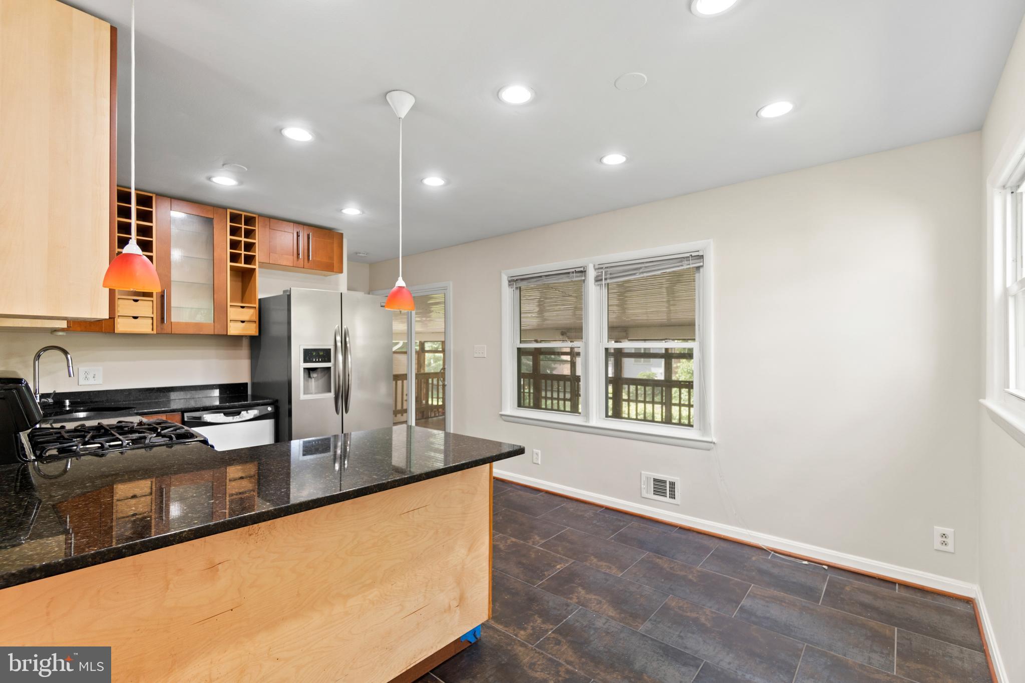 1401 Wheaton Lane Silver Spring, MD 20902 - Photo 6 of 51 Gallery Image 6