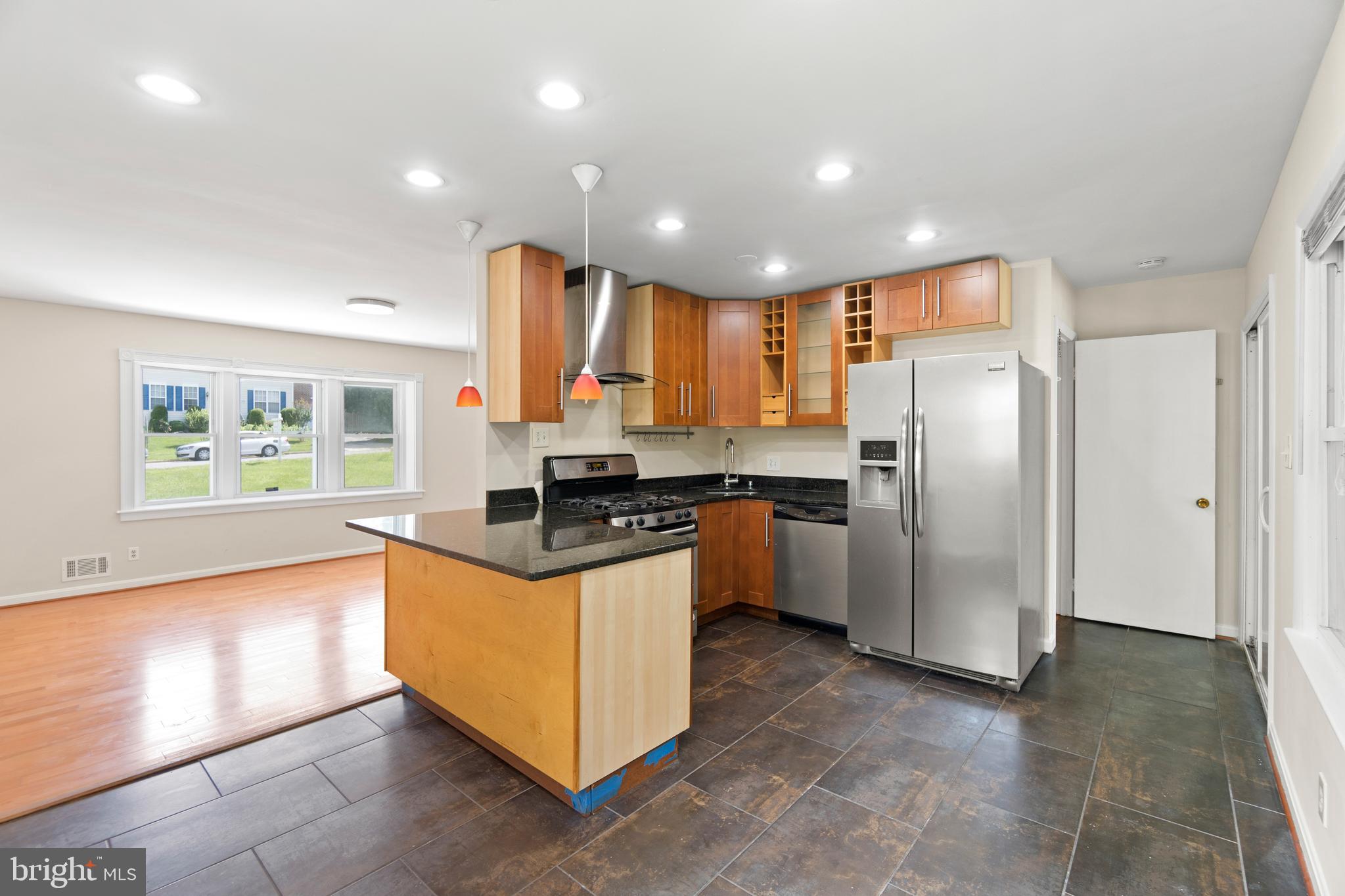1401 Wheaton Lane Silver Spring, MD 20902 - Photo 7 of 51 Gallery Image 7