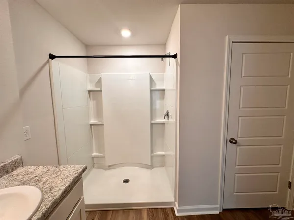 $2,150 | 6081 Secretariat Way, Pensacola, FL 32526