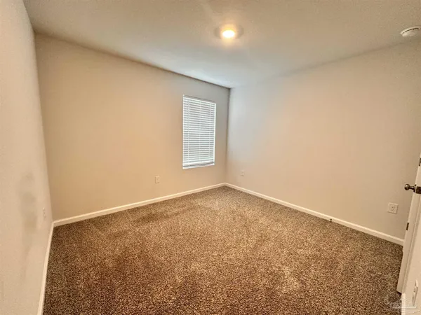 $2,150 | 6081 Secretariat Way, Pensacola, FL 32526