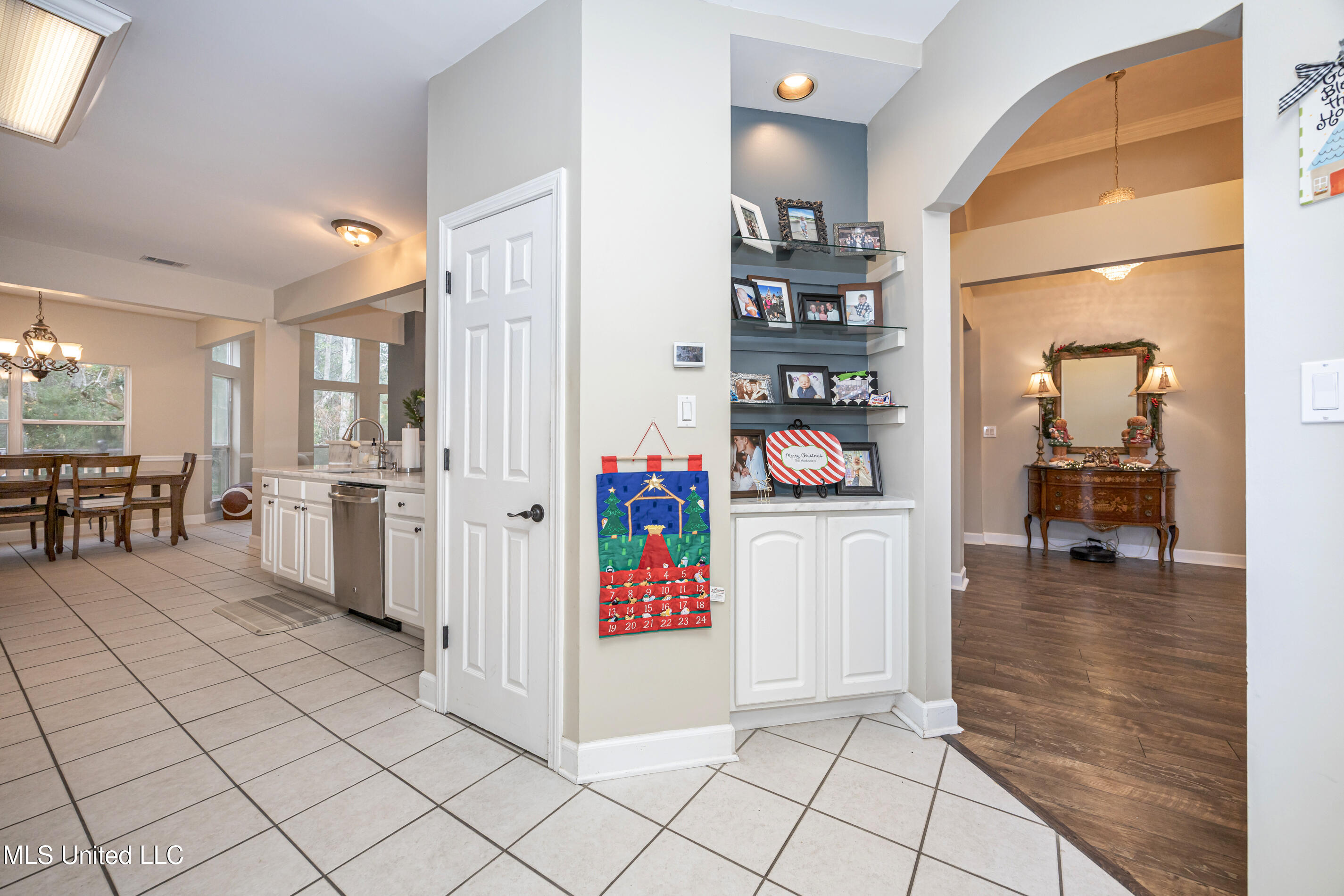 12528 Raintree Place Biloxi, MS 39532 - Photo 11 of 88 IMG_6596