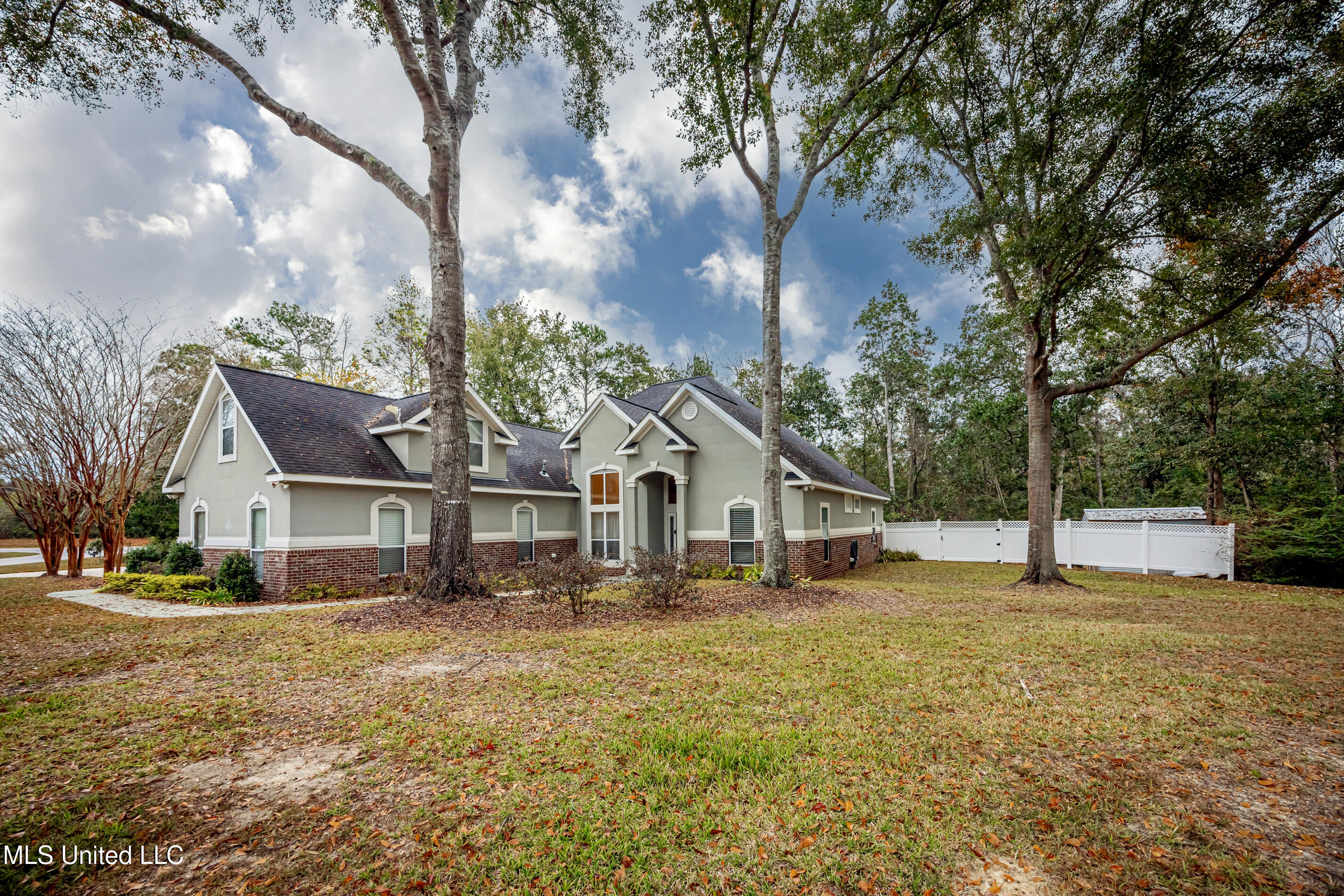 12528 Raintree Place Biloxi, MS 39532 - Photo 2 of 88 IMG_6566