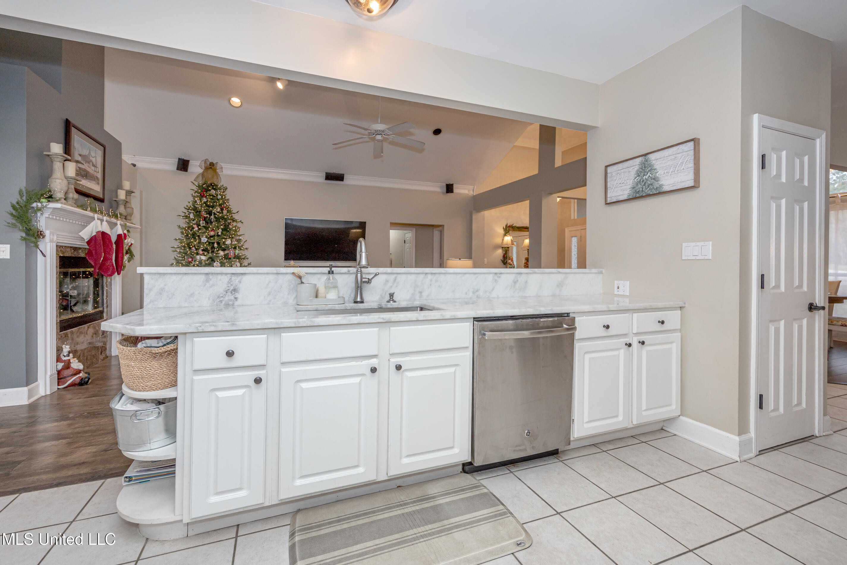 12528 Raintree Place Biloxi, MS 39532 - Photo 31 of 88 IMG_6624