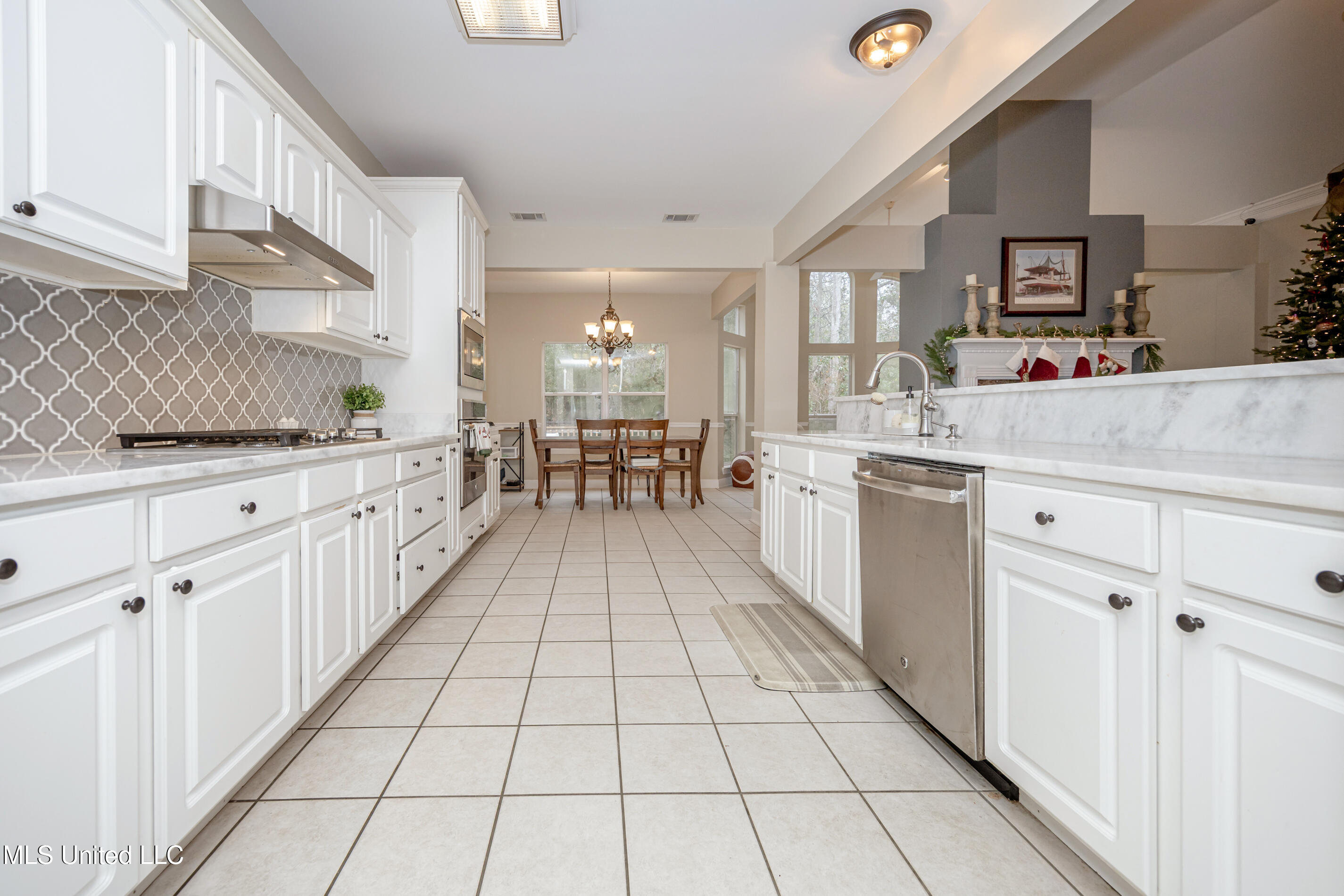 12528 Raintree Place Biloxi, MS 39532 - Photo 34 of 88 IMG_6630