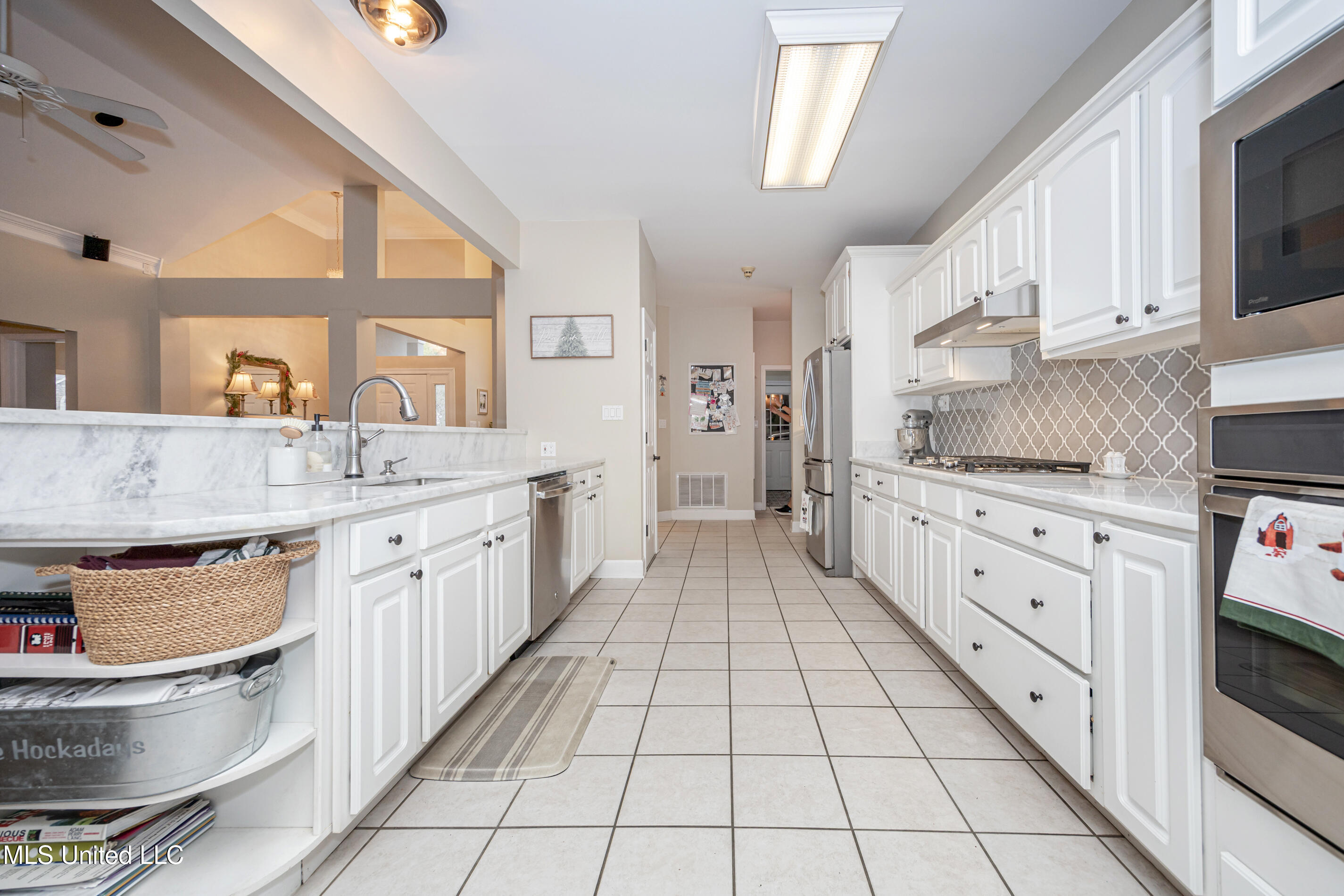 12528 Raintree Place Biloxi, MS 39532 - Photo 35 of 88 IMG_6631