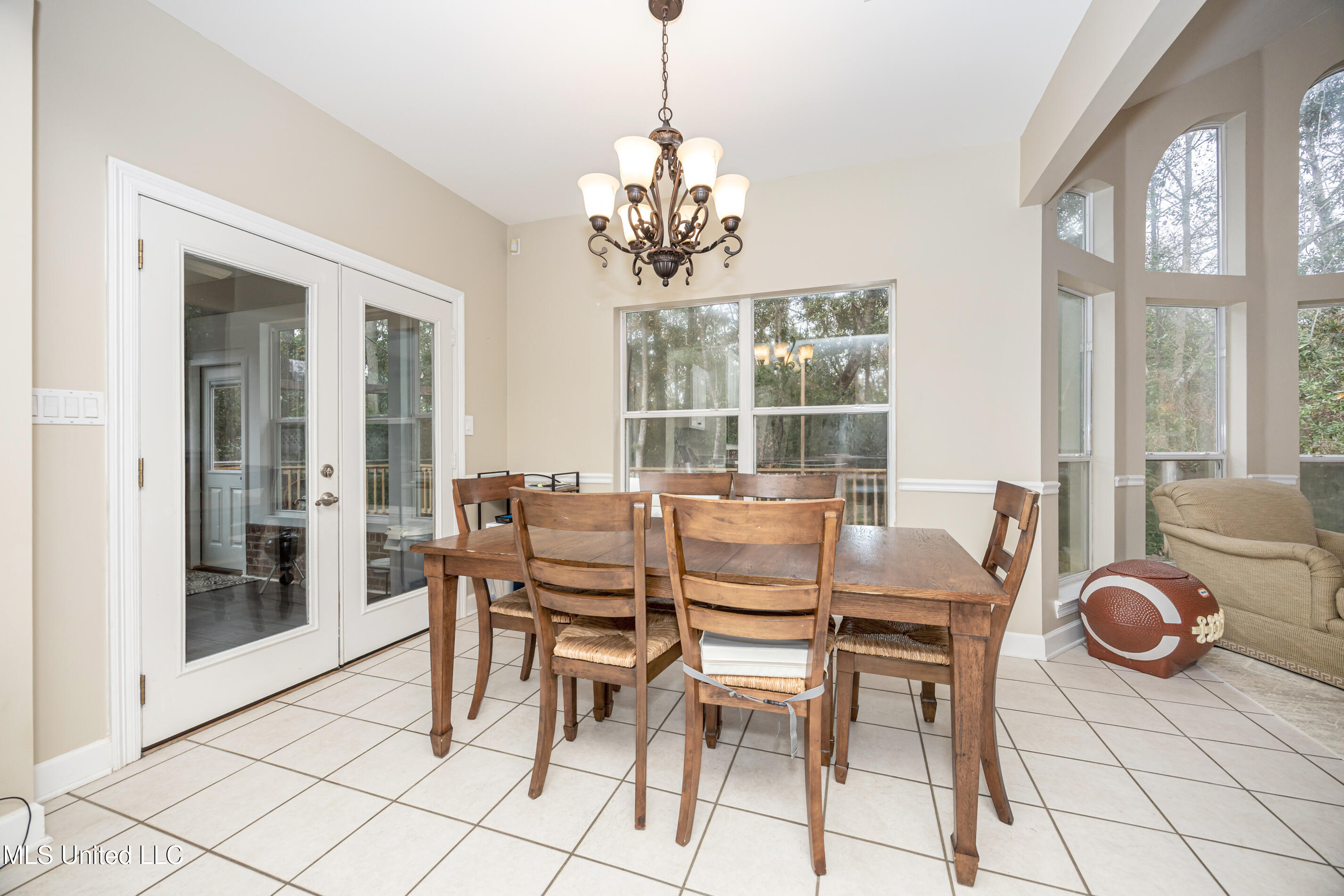 12528 Raintree Place Biloxi, MS 39532 - Photo 9 of 88 IMG_6587