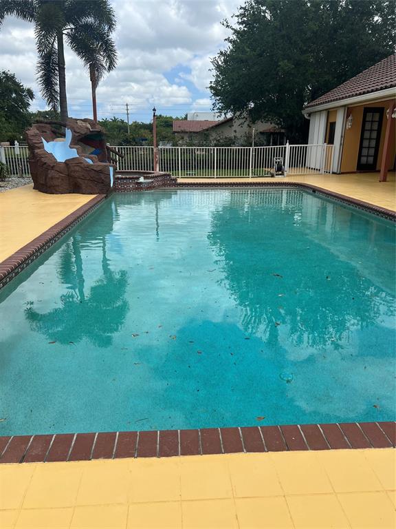 11301 Southwest 3rd Street Plantation, FL 33325 - Photo 17 of 28