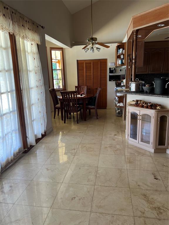11301 Southwest 3rd Street Plantation, FL 33325 - Photo 7 of 28