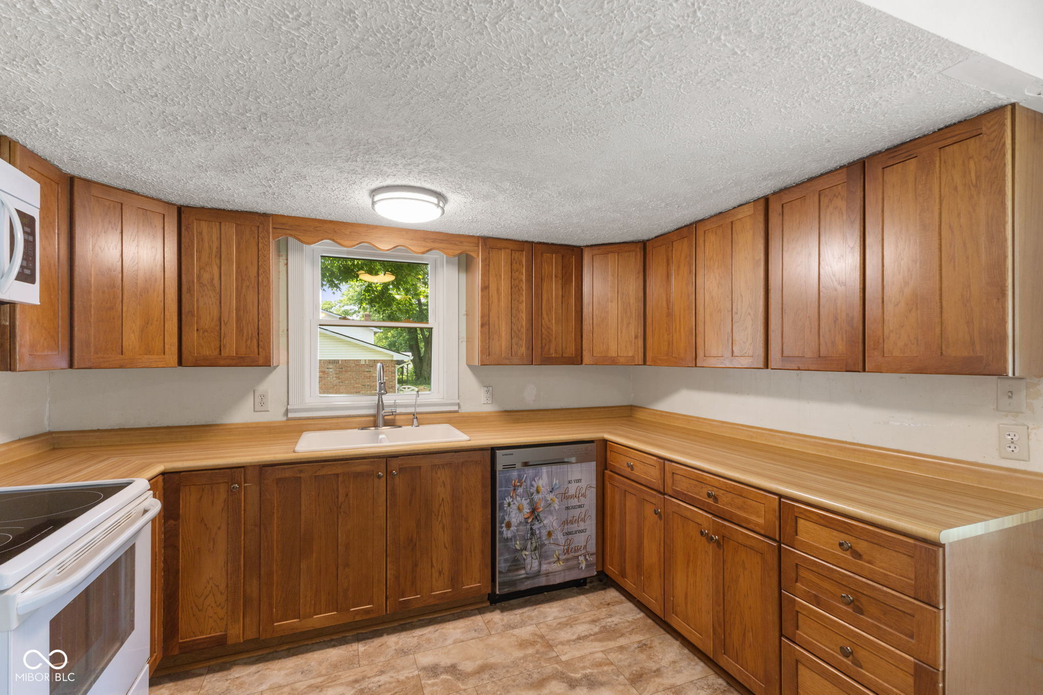 7118 Milhouse Road Indianapolis, IN 46221 - Photo 13 of 44
