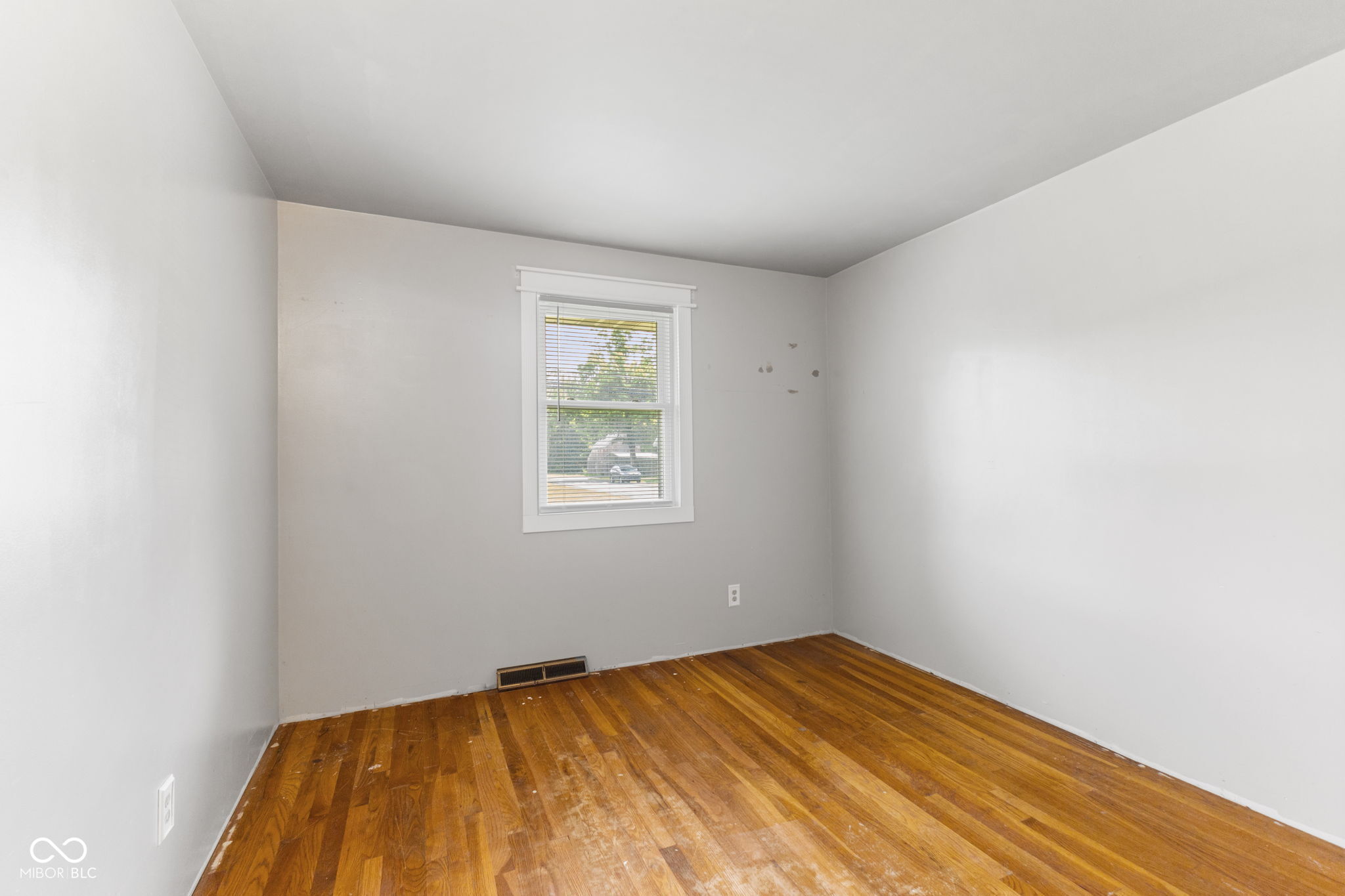 7118 Milhouse Road Indianapolis, IN 46221 - Photo 19 of 44