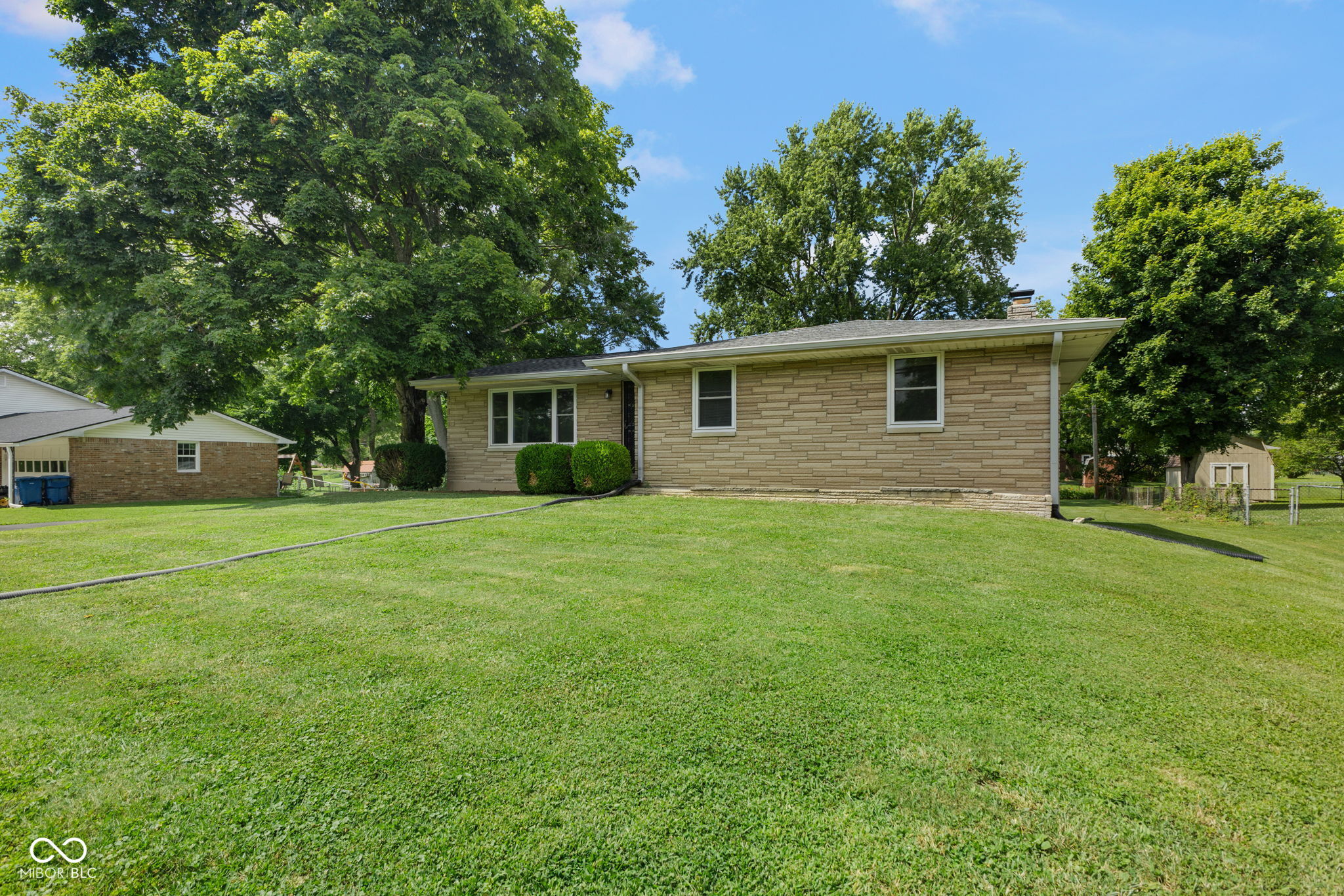 7118 Milhouse Road Indianapolis, IN 46221 - Photo 2 of 44