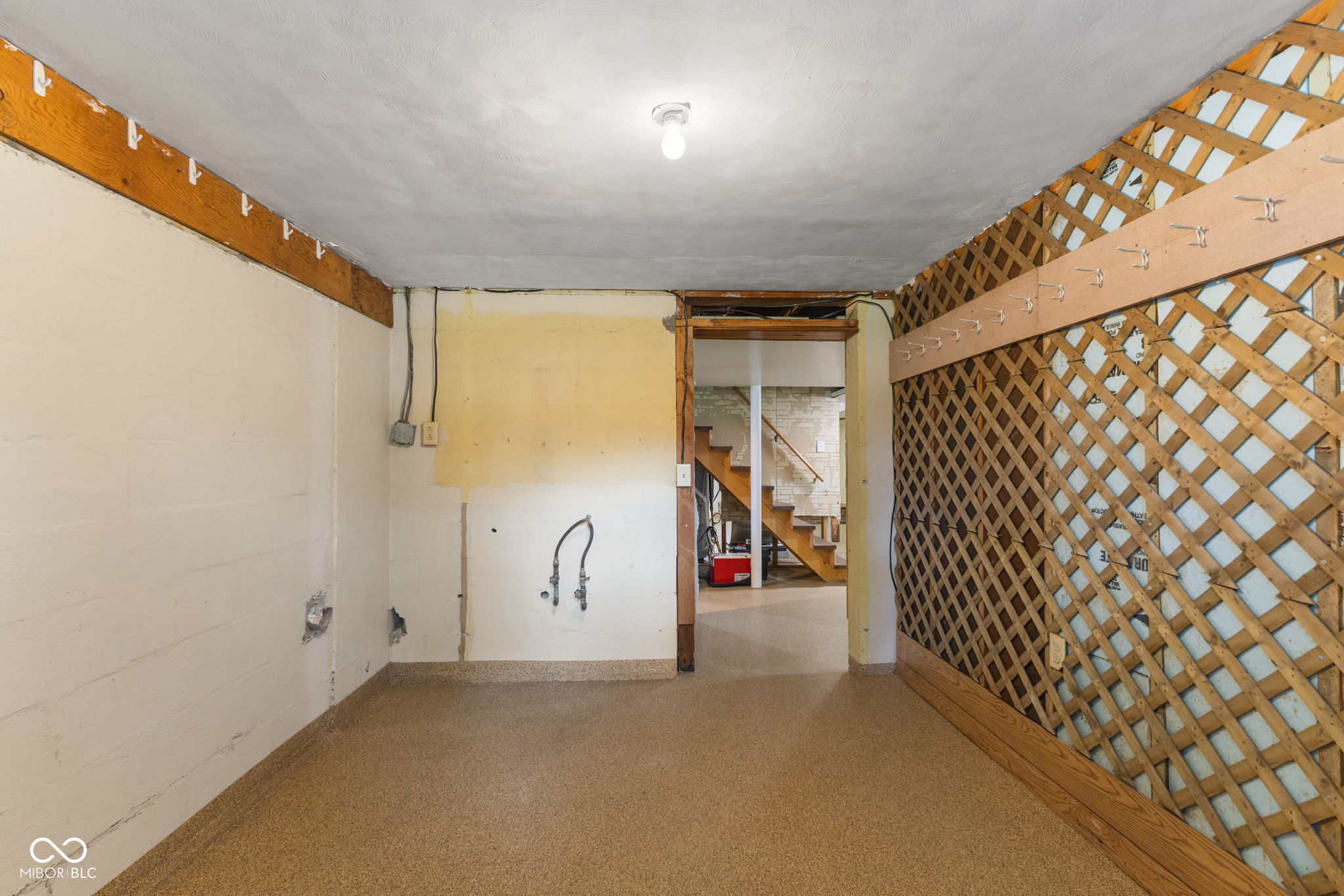 7118 Milhouse Road Indianapolis, IN 46221 - Photo 30 of 44