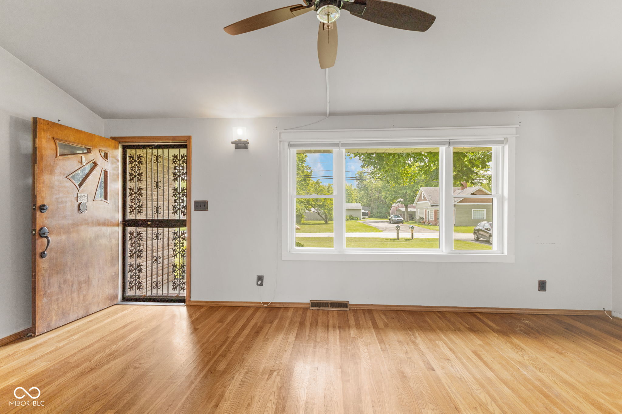 7118 Milhouse Road Indianapolis, IN 46221 - Photo 6 of 44