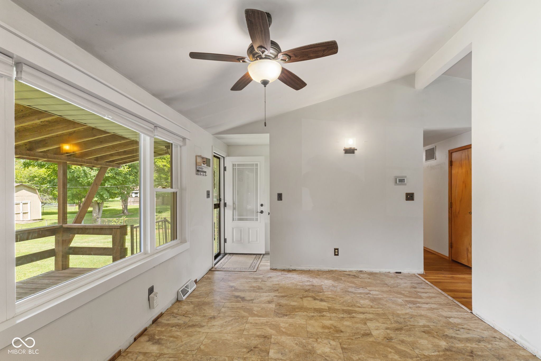 7118 Milhouse Road Indianapolis, IN 46221 - Photo 9 of 44