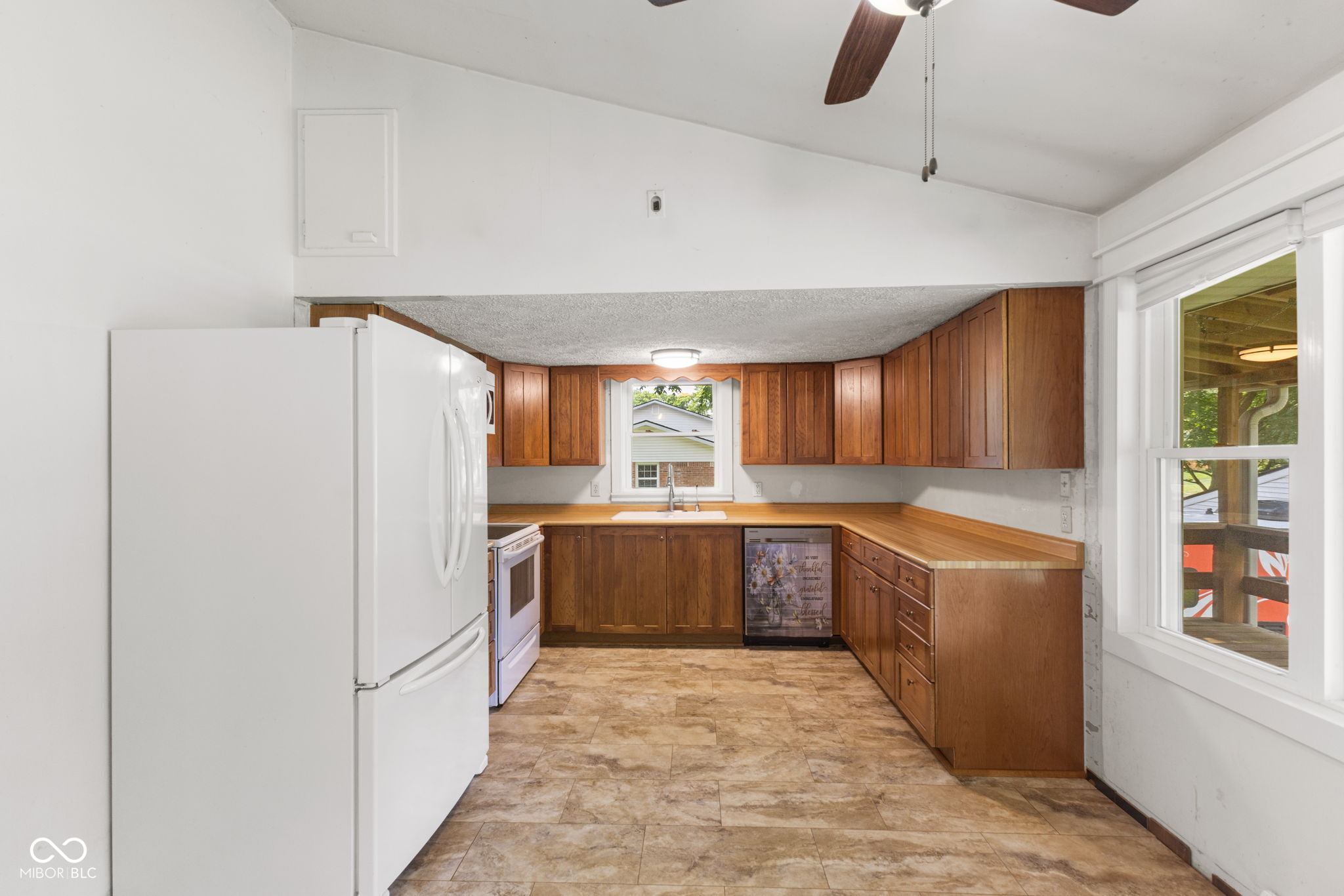 7118 Milhouse Road Indianapolis, IN 46221 - Photo 10 of 44