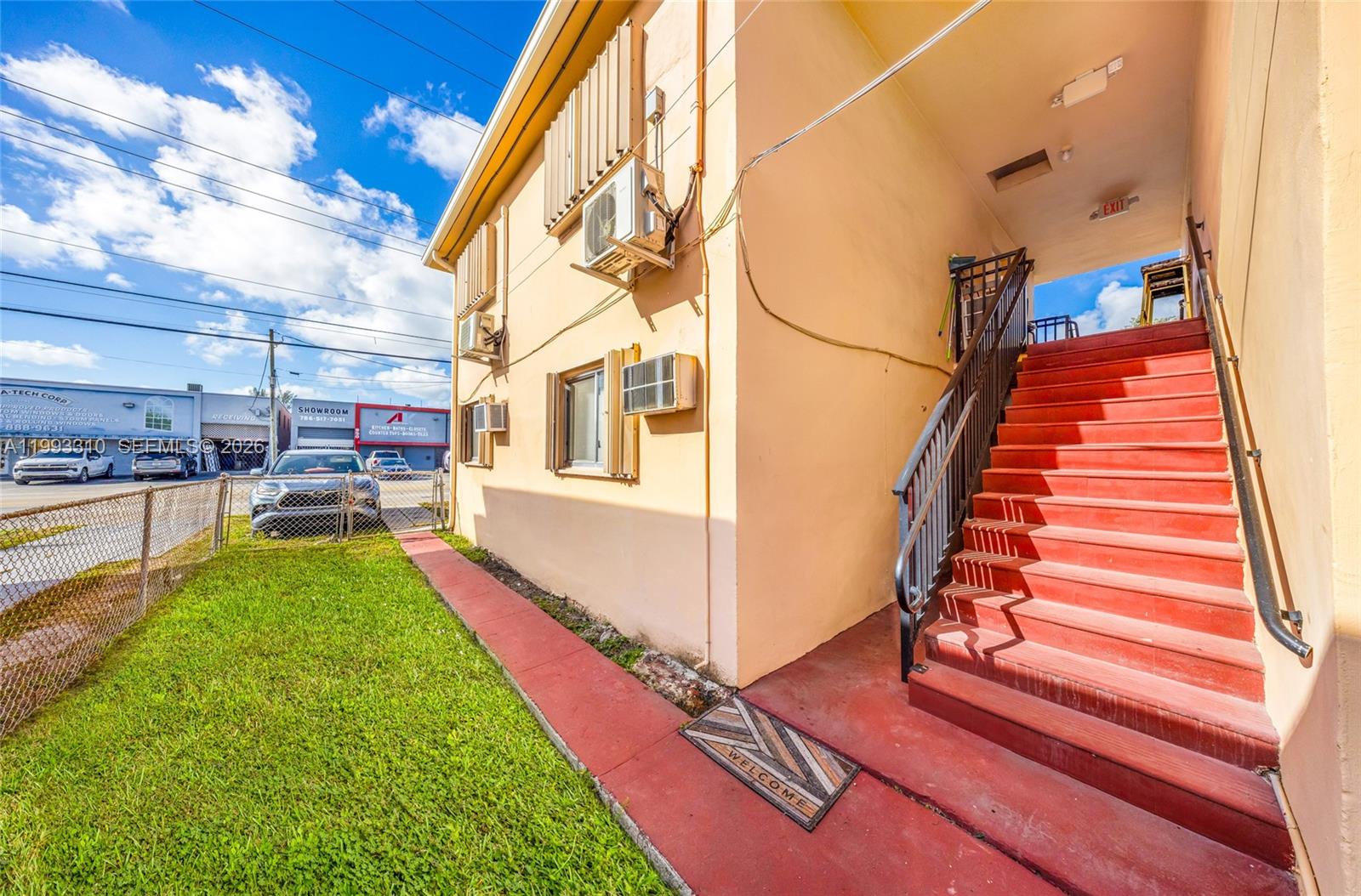 955 West 23rd Street Hialeah, FL 33010 - Photo 8 of 30