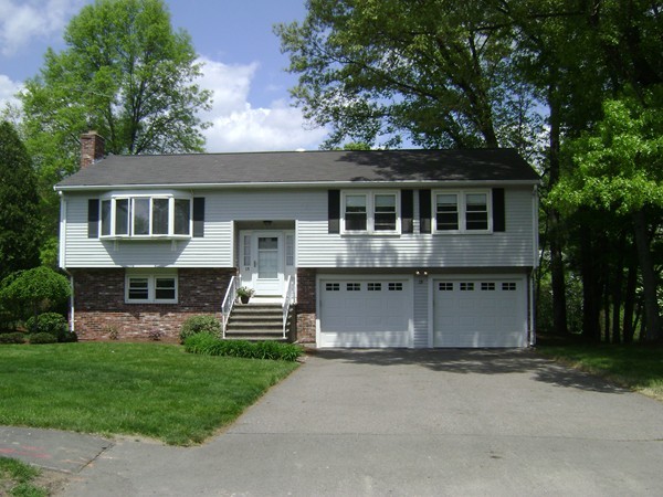 15 Burning Tree Road Natick, MA 01760 - Photo 4 of 30 Gallery Image 4