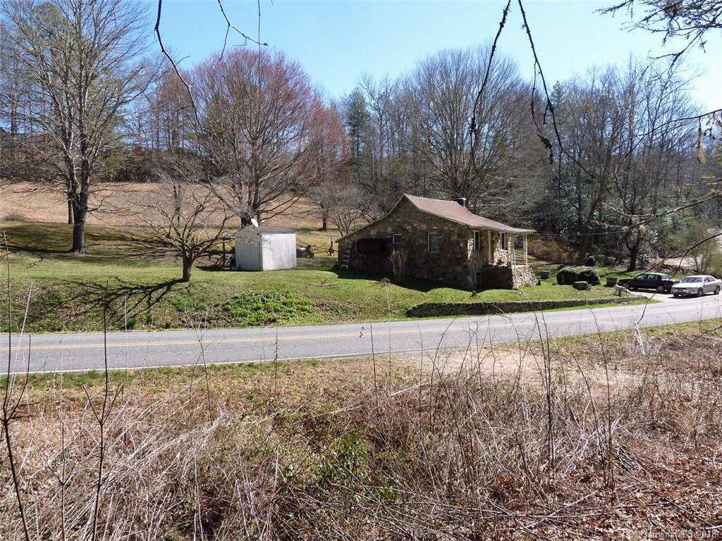 40 Shoal Creek Road, Unit 404142 Balsam Grove, NC 28708 - Photo 19 of 28 Gallery Image 19
