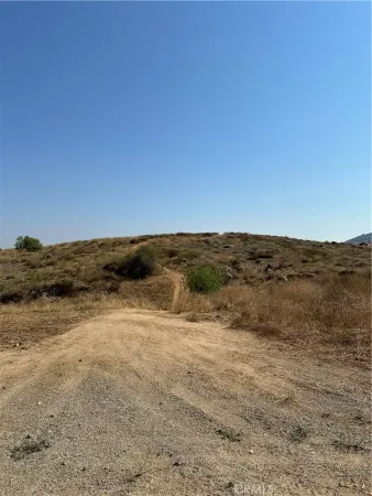 $1,800,000 | 0 Multiview Drive, Perris, CA 92570