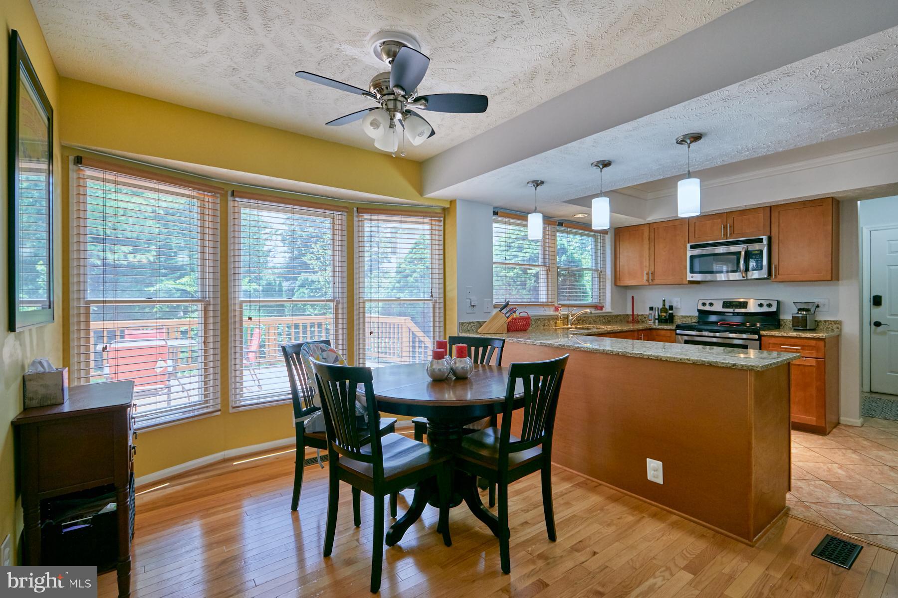 12622 Bridoon Lane Reston, VA 20191 - Photo 10 of 39