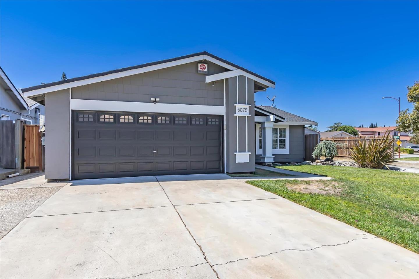 5075 Eppling Lane San Jose, CA 95111 - Photo 4 of 60 a front view of house with yard