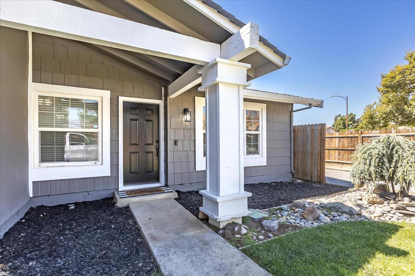 5075 Eppling Lane San Jose, CA 95111 - Photo 6 of 60