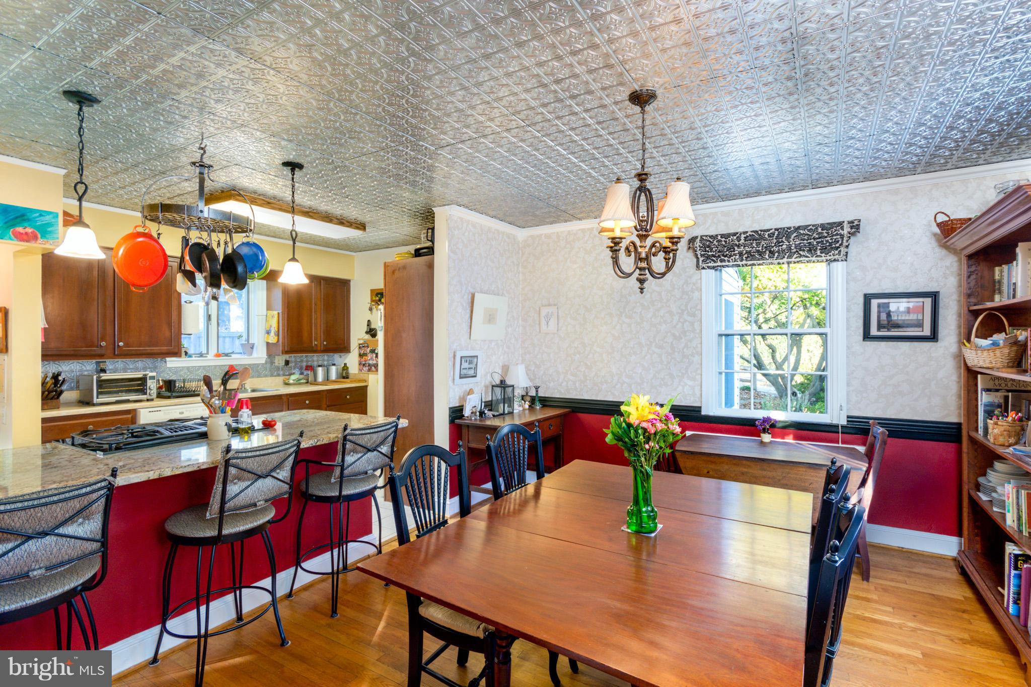 7211 Oxford Road Baltimore, MD 21212 - Photo 9 of 26 Dining Room