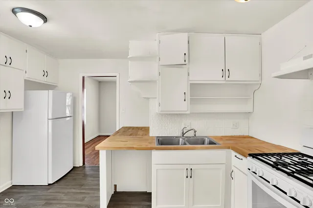 $149,900 | 2420 Finley Avenue, Indianapolis, IN 46203