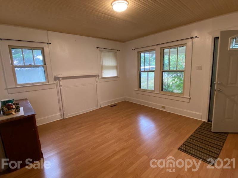 113 Myrtle Street Morganton, NC 28655 - Photo 3 of 12 Gallery Image 3