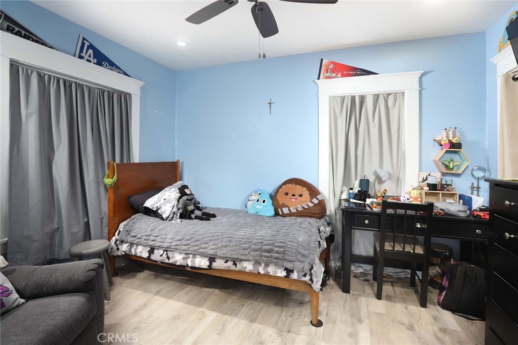 358 Patton Street Los Angeles, CA 90026 - Photo 13 of 24 Front Bedroom