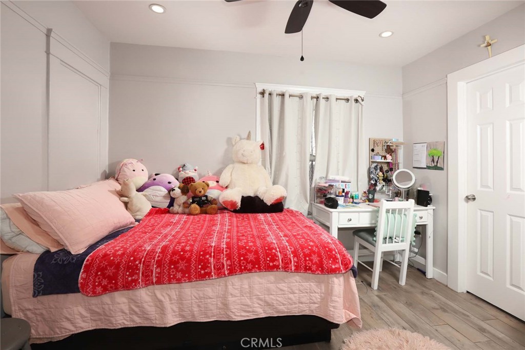 358 Patton Street Los Angeles, CA 90026 - Photo 14 of 24 Side Bedroom