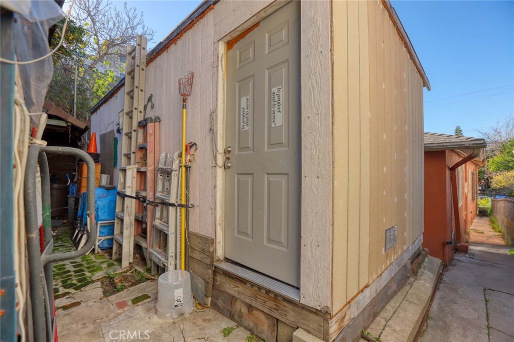 358 Patton Street Los Angeles, CA 90026 - Photo 22 of 24 Storage Shed