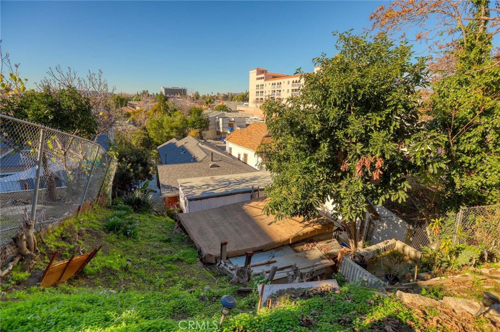 358 Patton Street Los Angeles, CA 90026 - Photo 24 of 24 View from back of lot