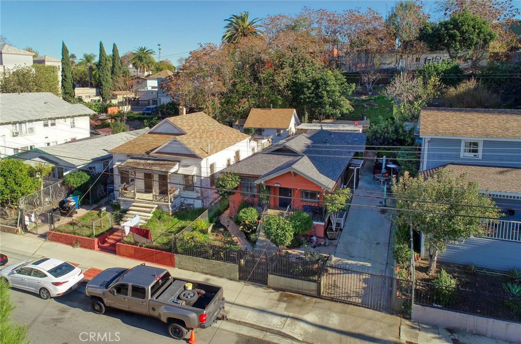 358 Patton Street Los Angeles, CA 90026 - Photo 3 of 24