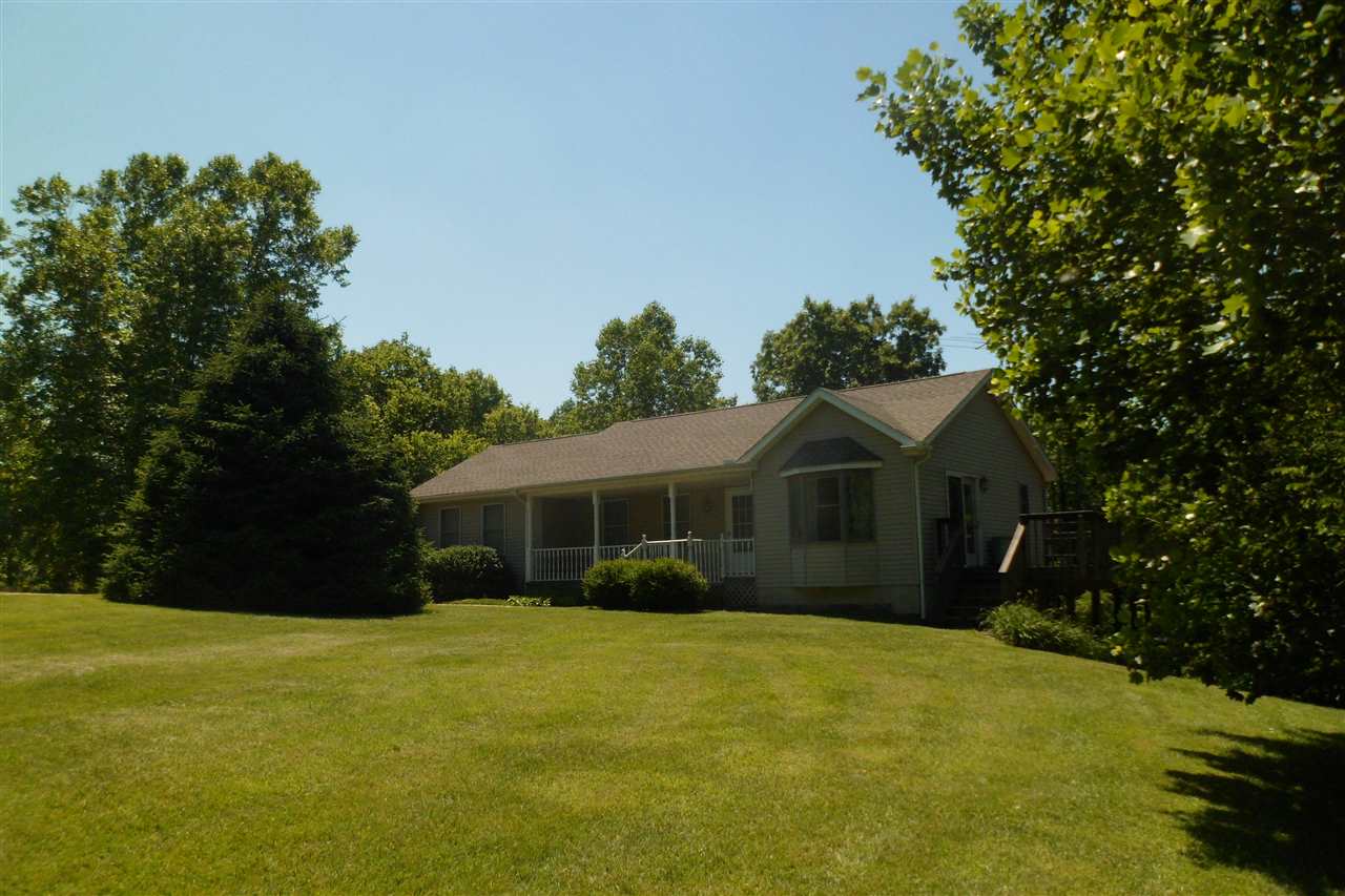 1721 North St Road Bloomfield, IN 47424 - Photo 2 of 7